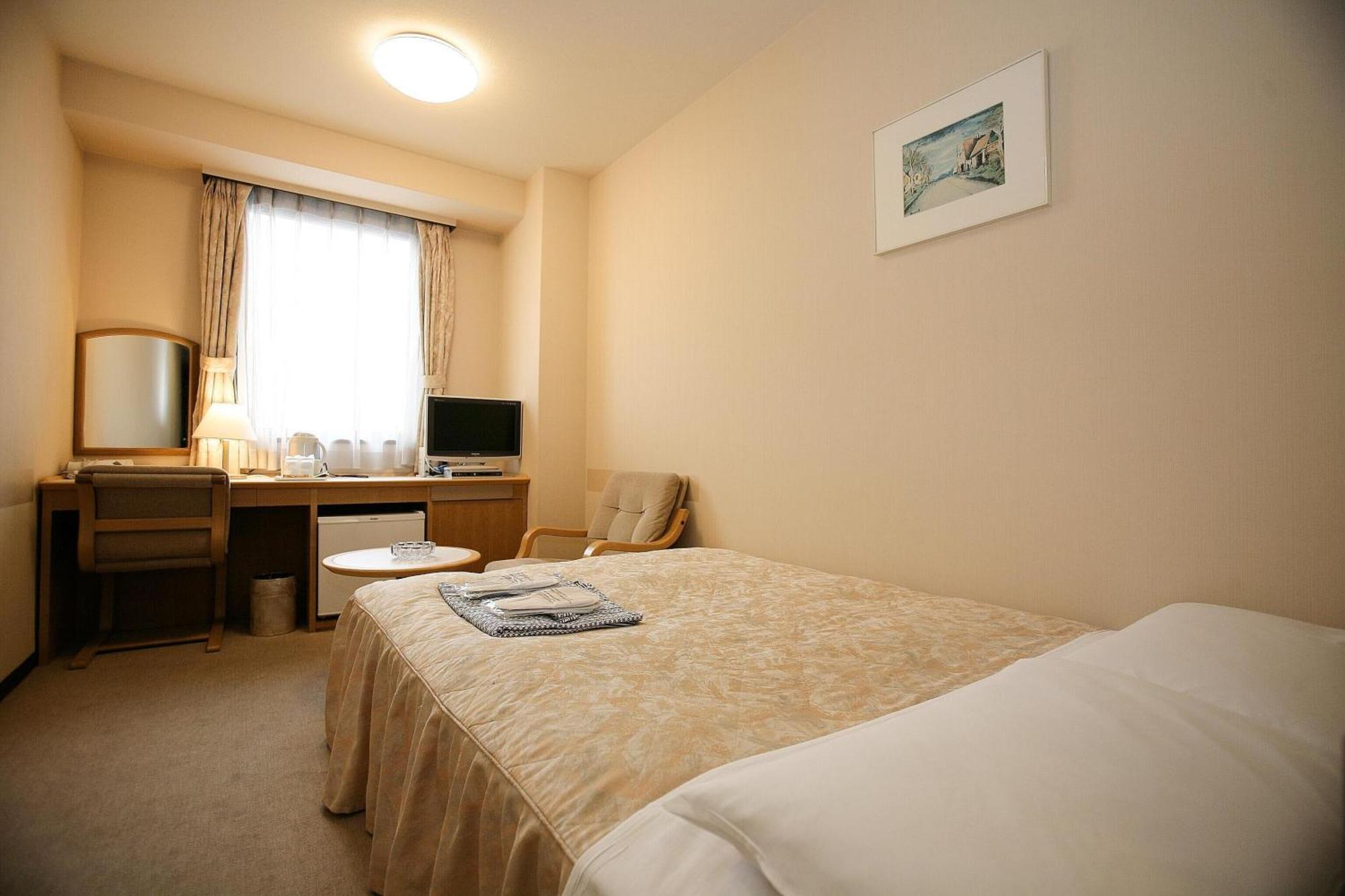 Double Room with Small Double Bed - Non-Smoking