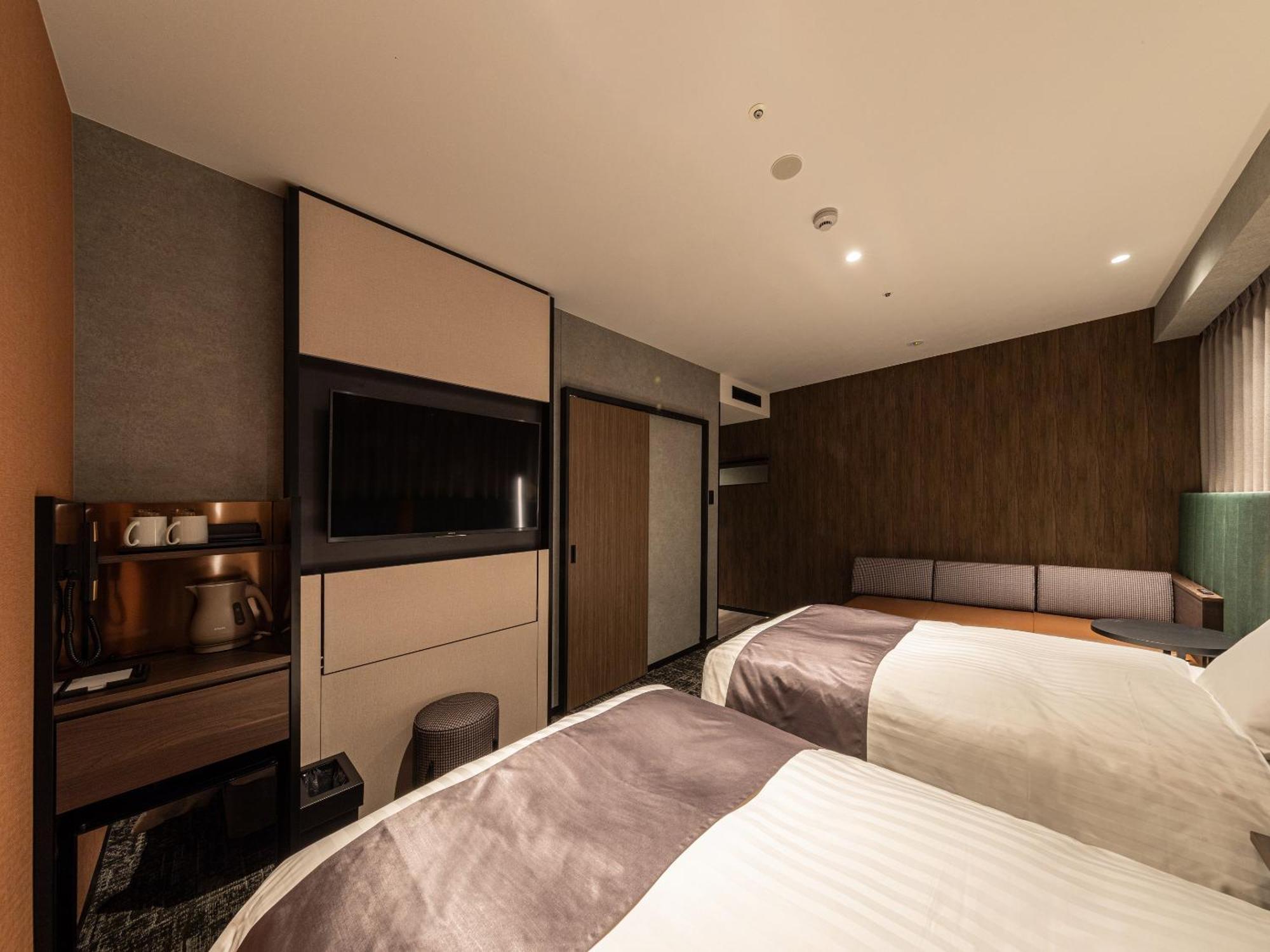Renewal Executive Twin Room