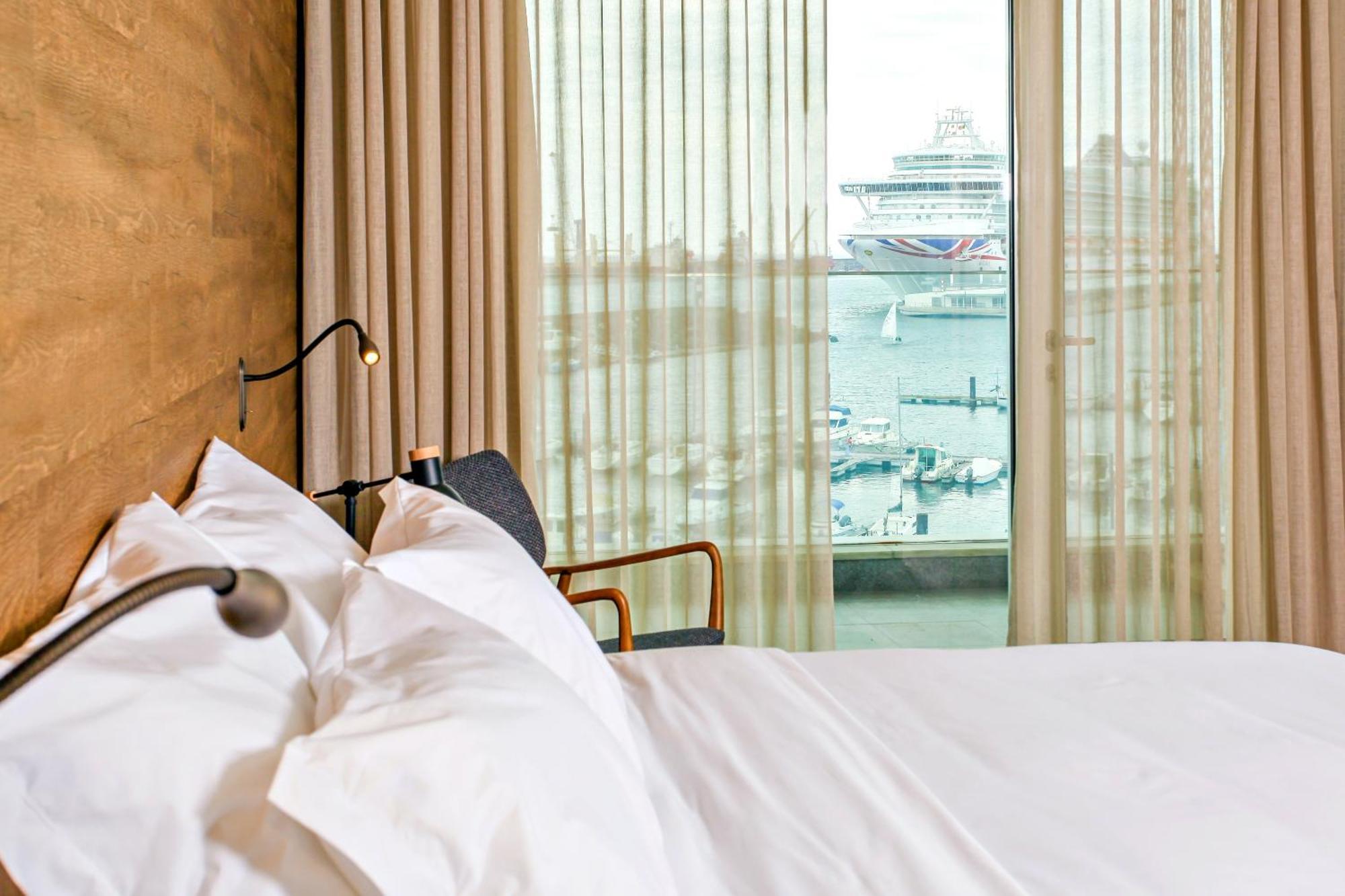 Double Room with Sea View,1550617492:JPEG