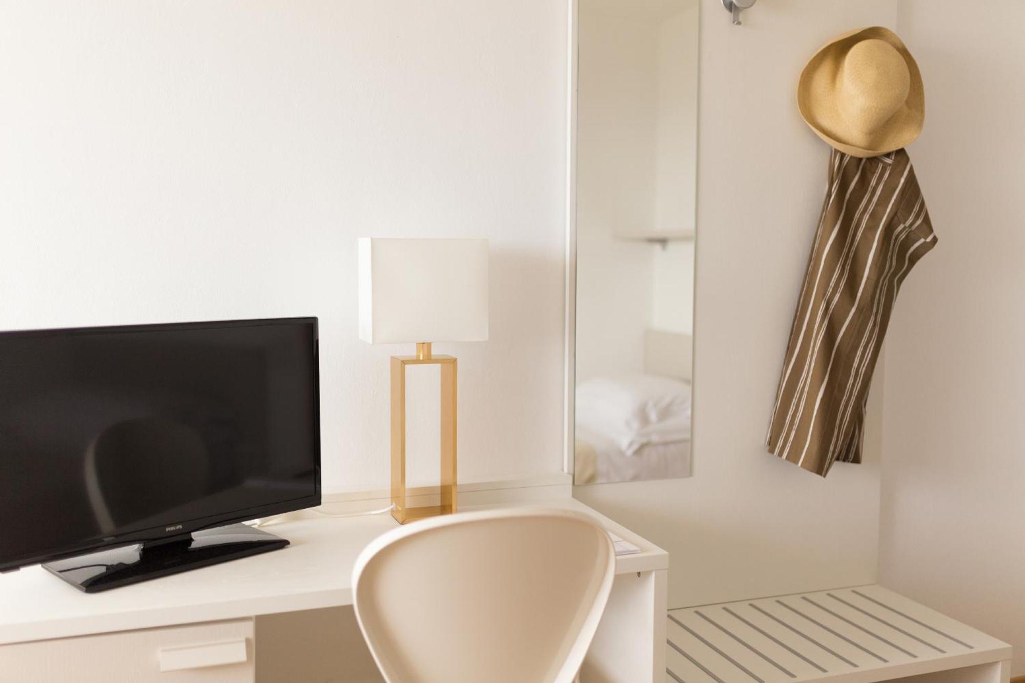 Dreibettzimmer mit Balkon