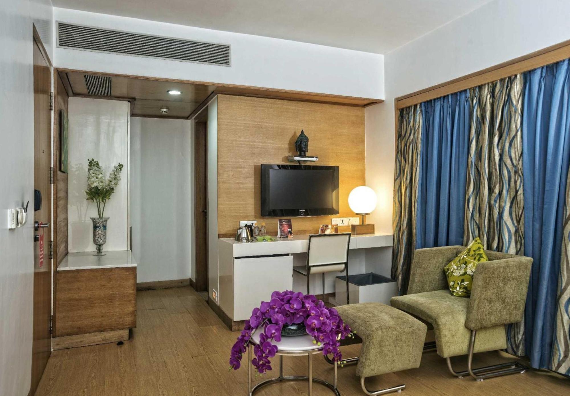 Club Room