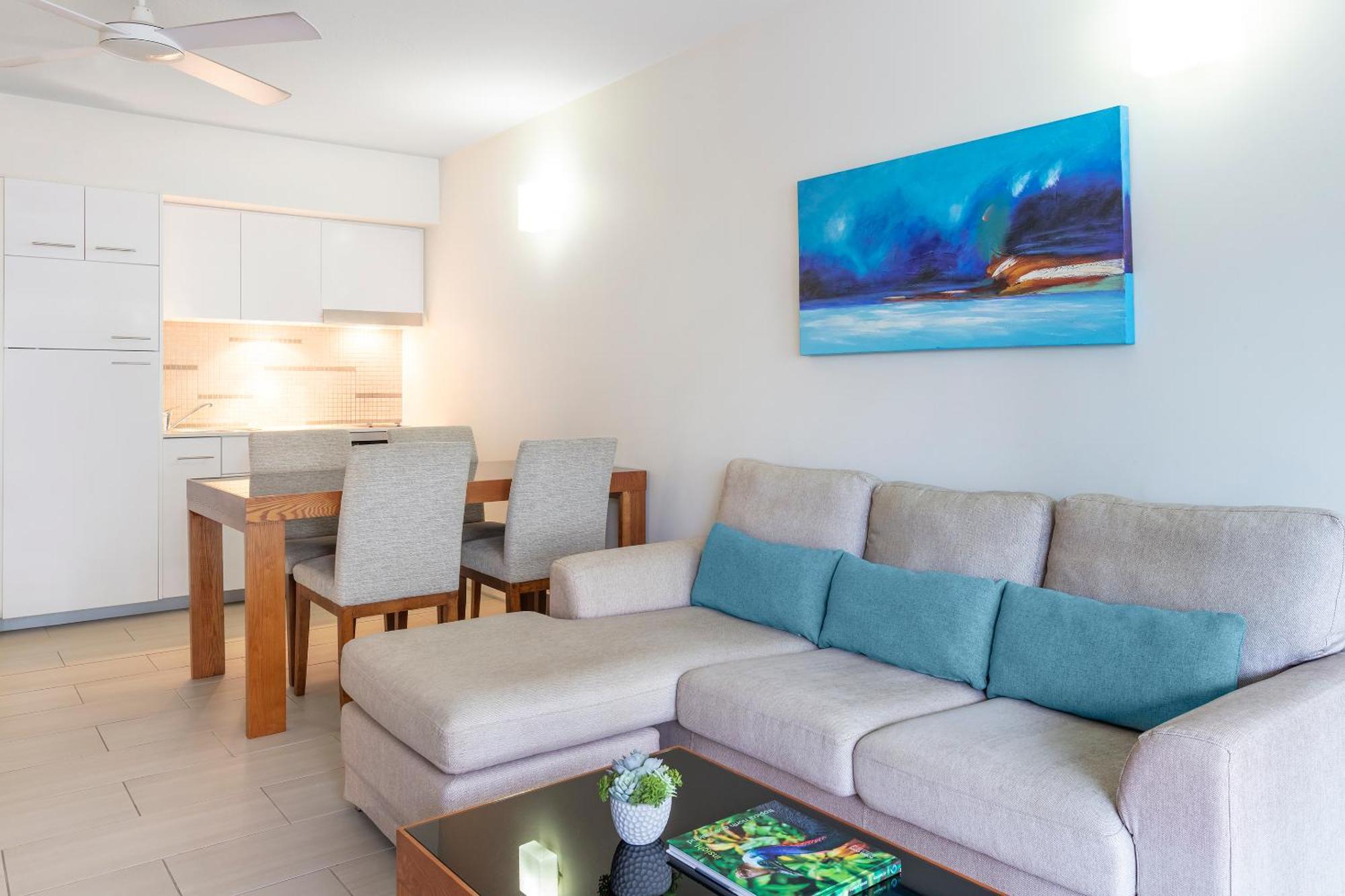 One-Bedroom Ocean Apartment