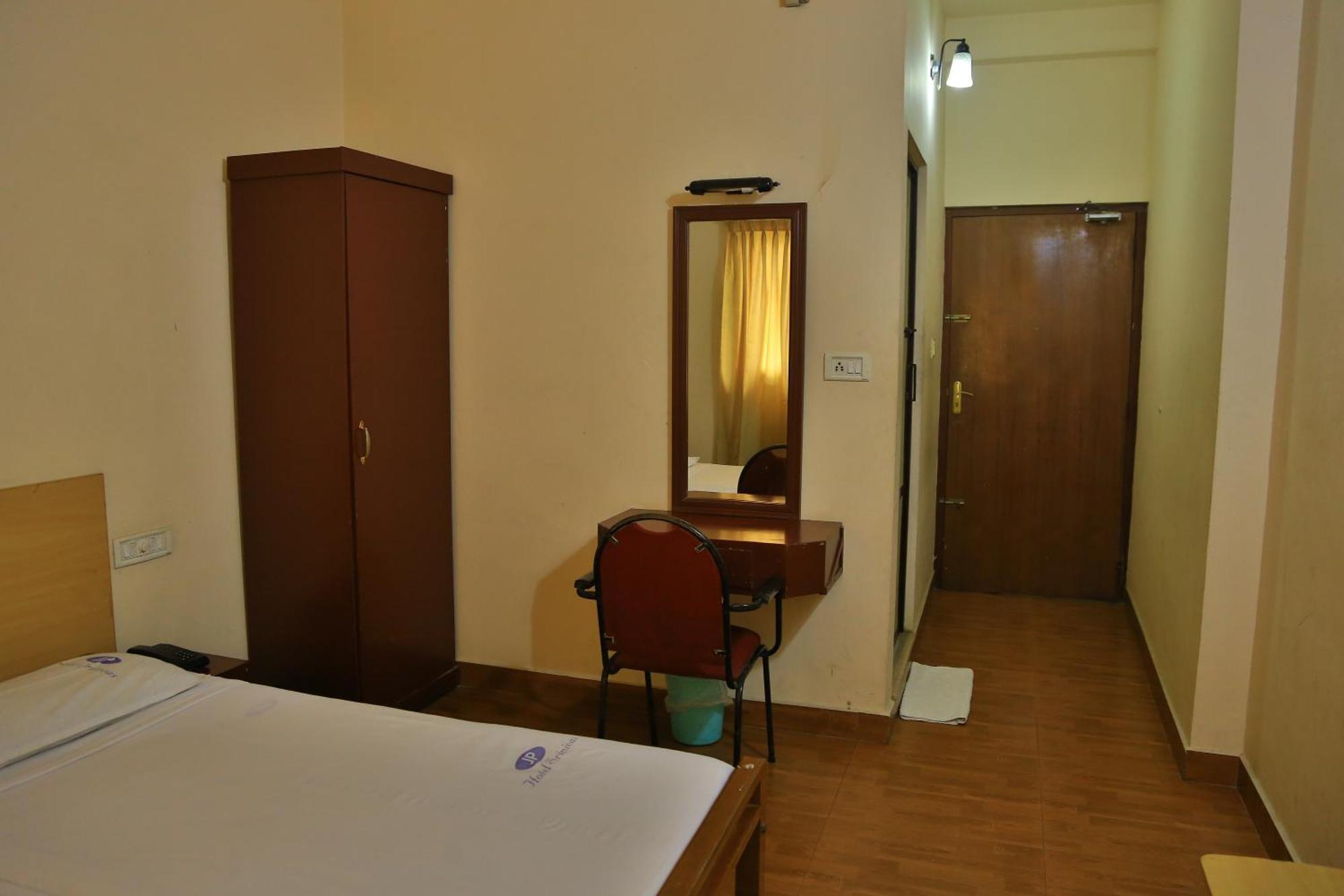 Budget Single Room