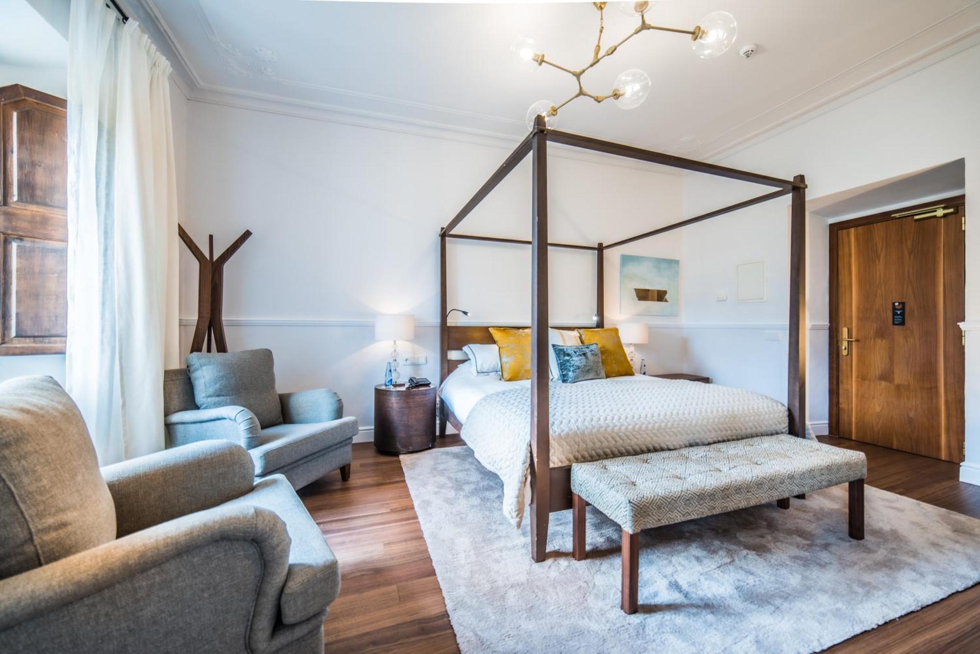 Standard Double Room,1214577499:JPEG