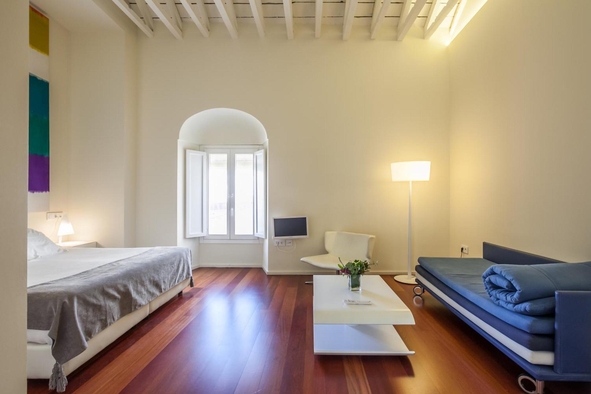 Suite Street View