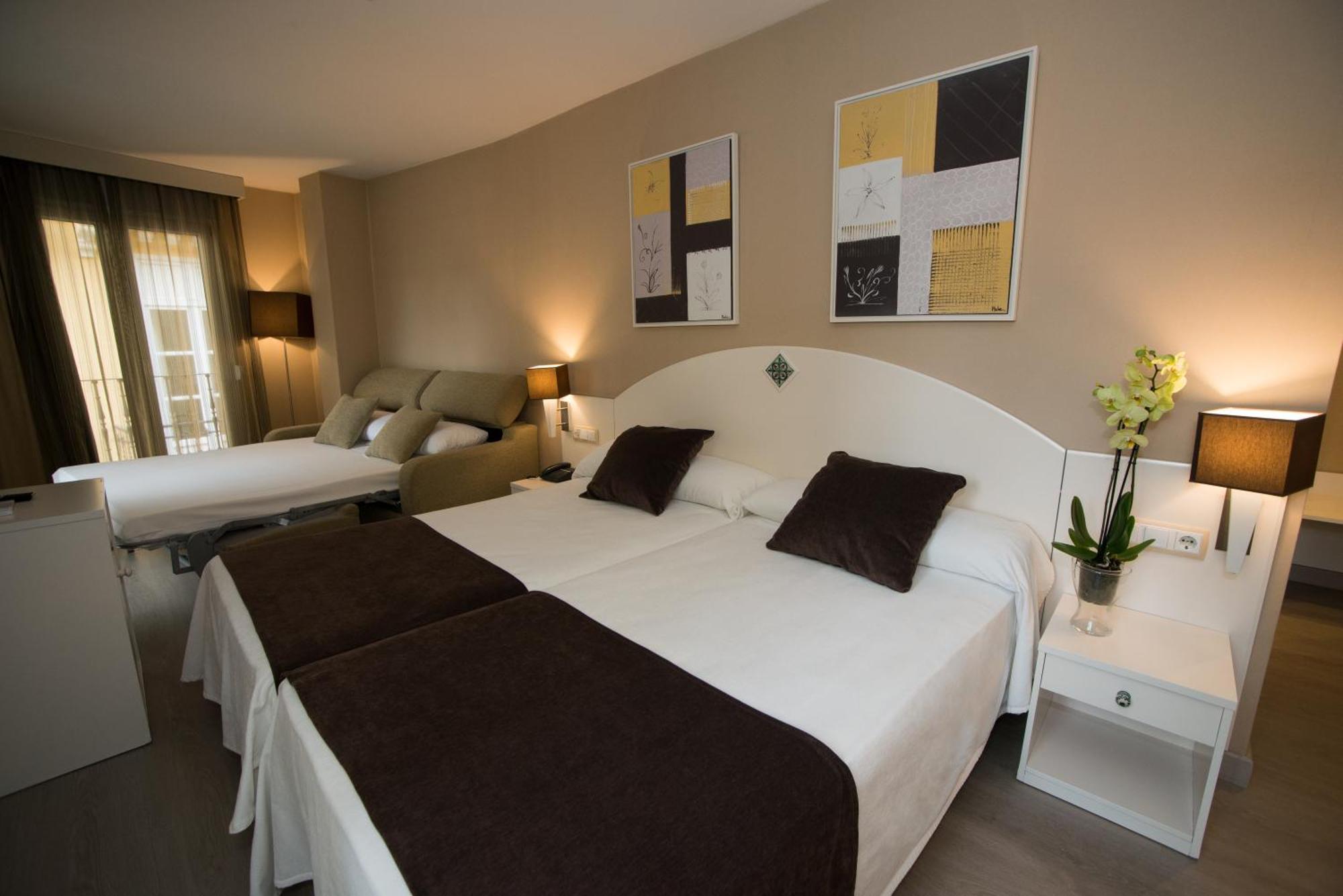 Chambre Familiale (2 Adultes et 2 Enfants)