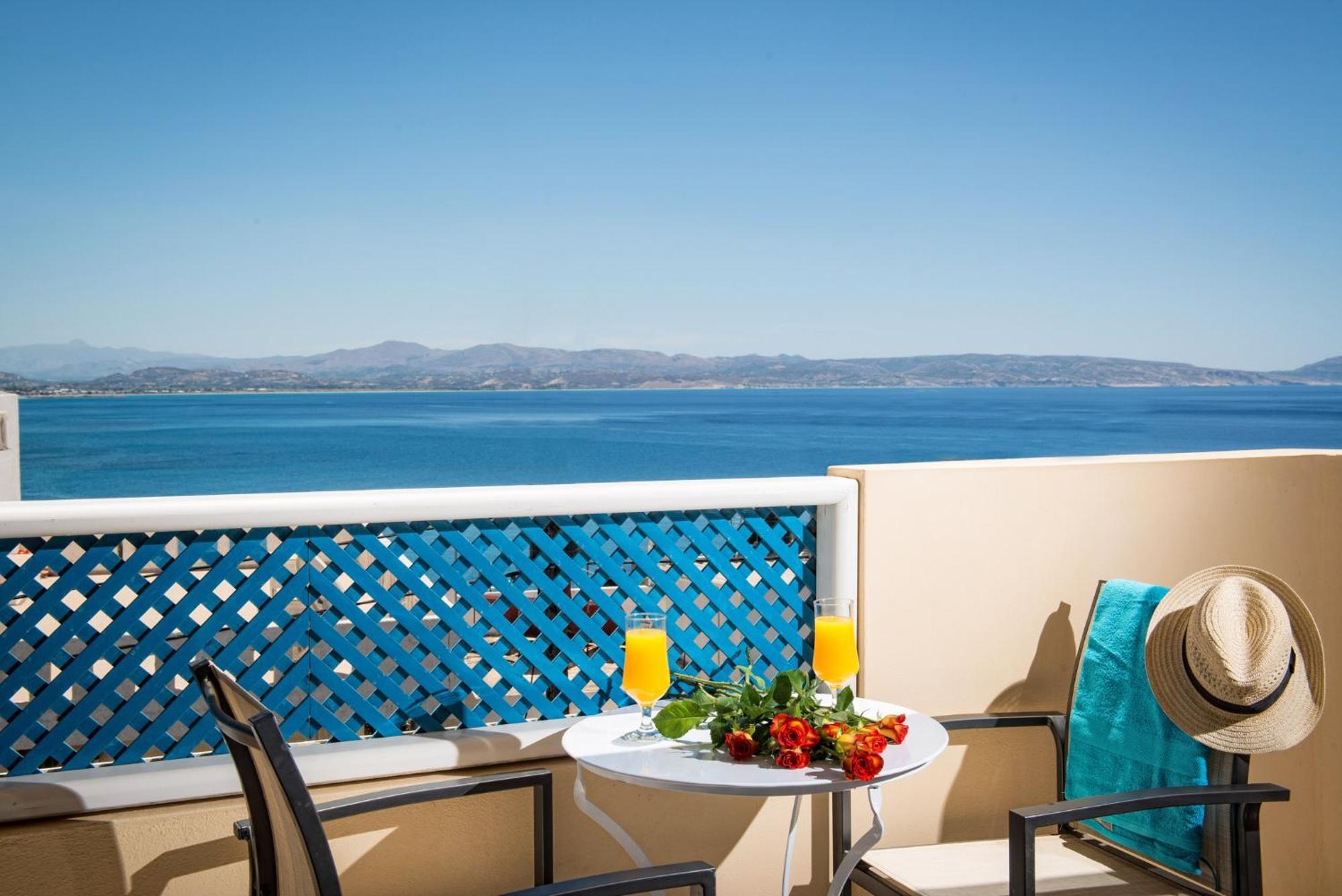 Deluxe Suite with Panoramic Sea View