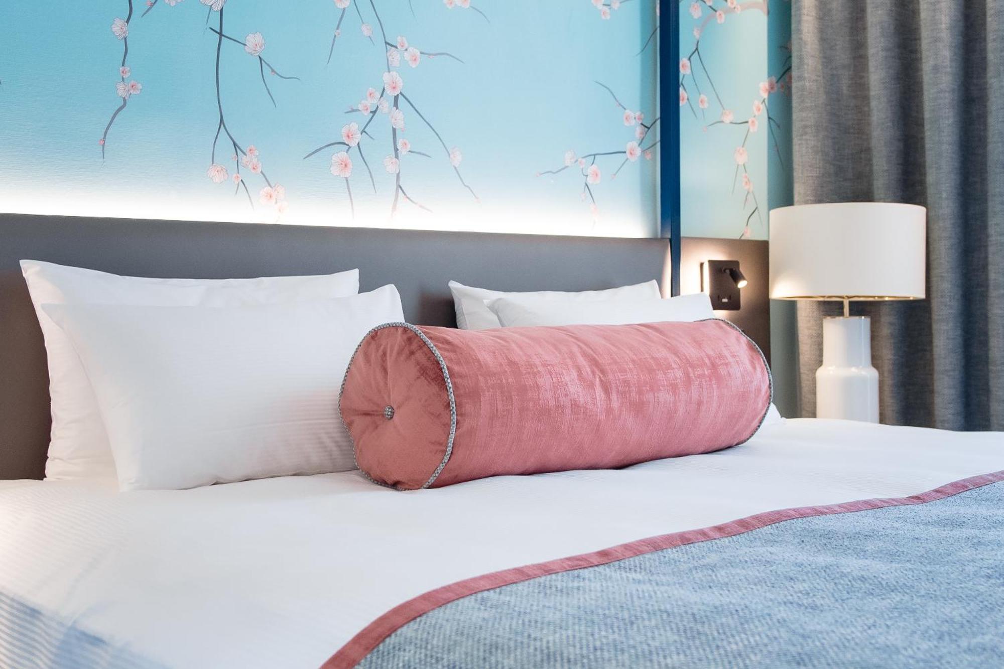 Large Executive Double Room Tour Eiffel View