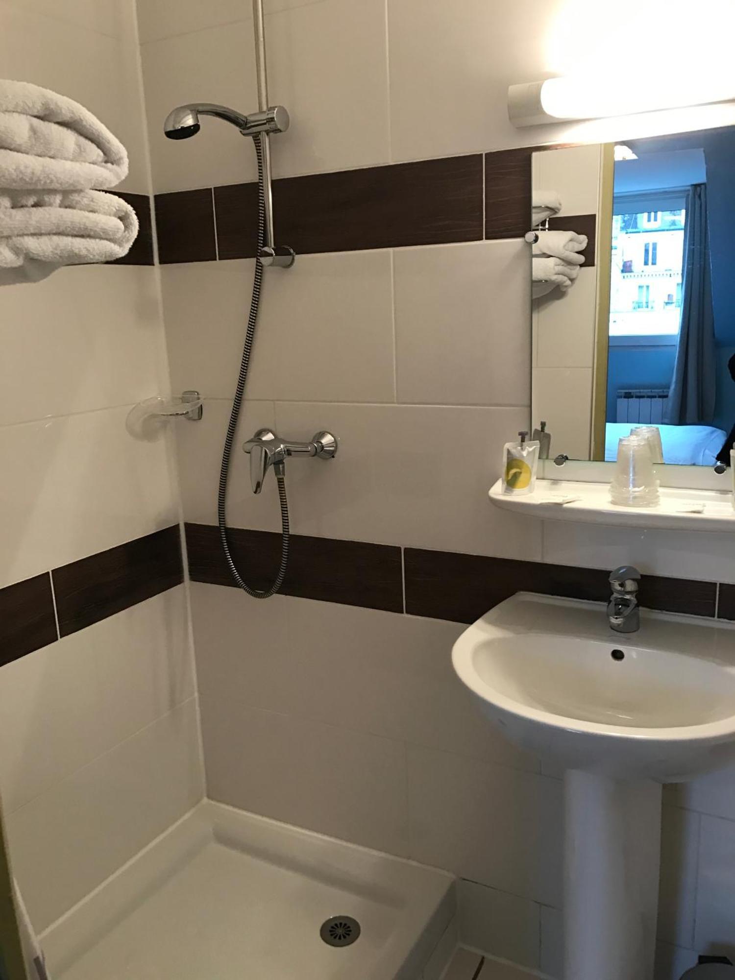 Single Room,1215020623:JPEG
