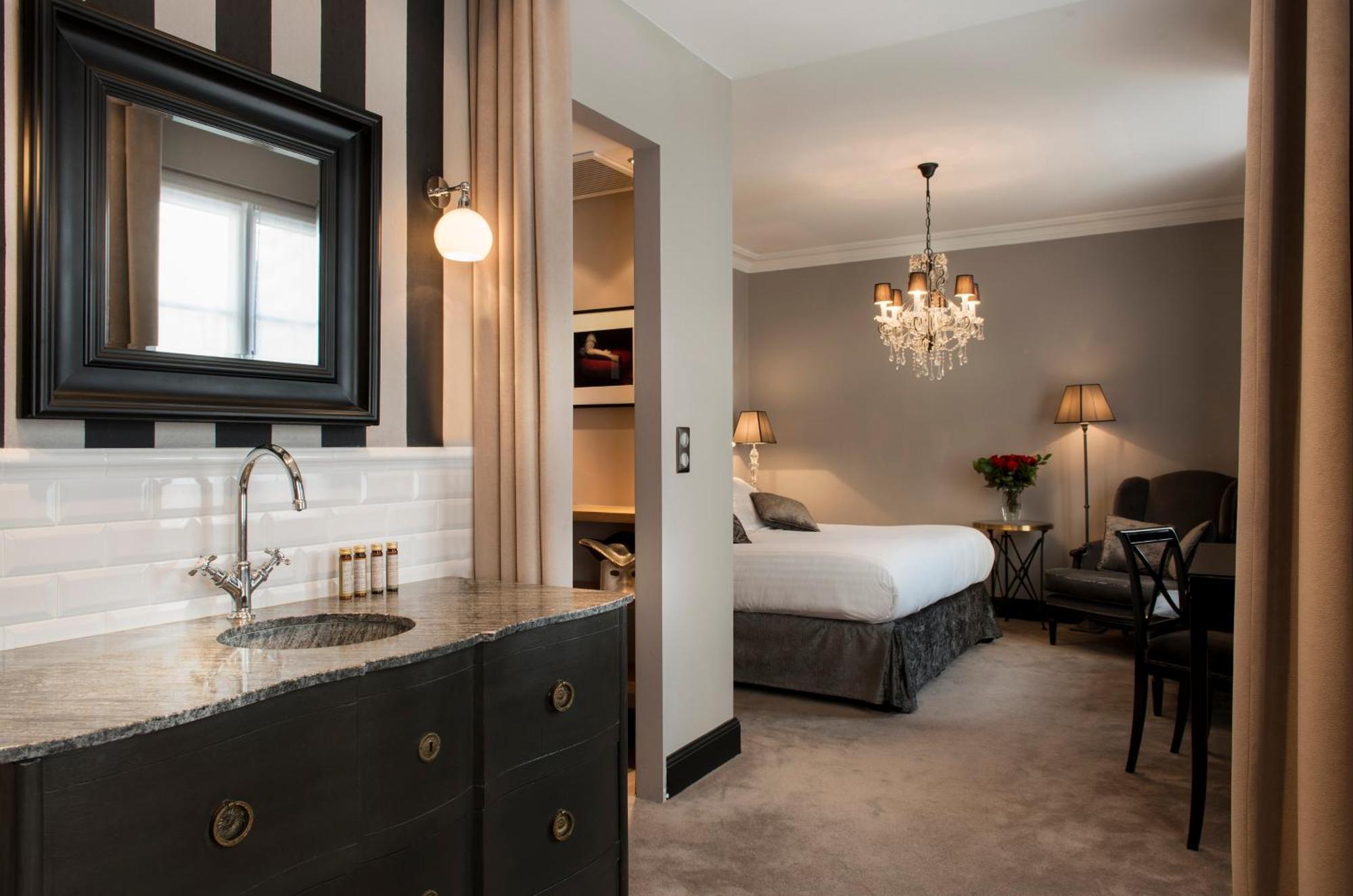 Deluxe Double or Twin Room