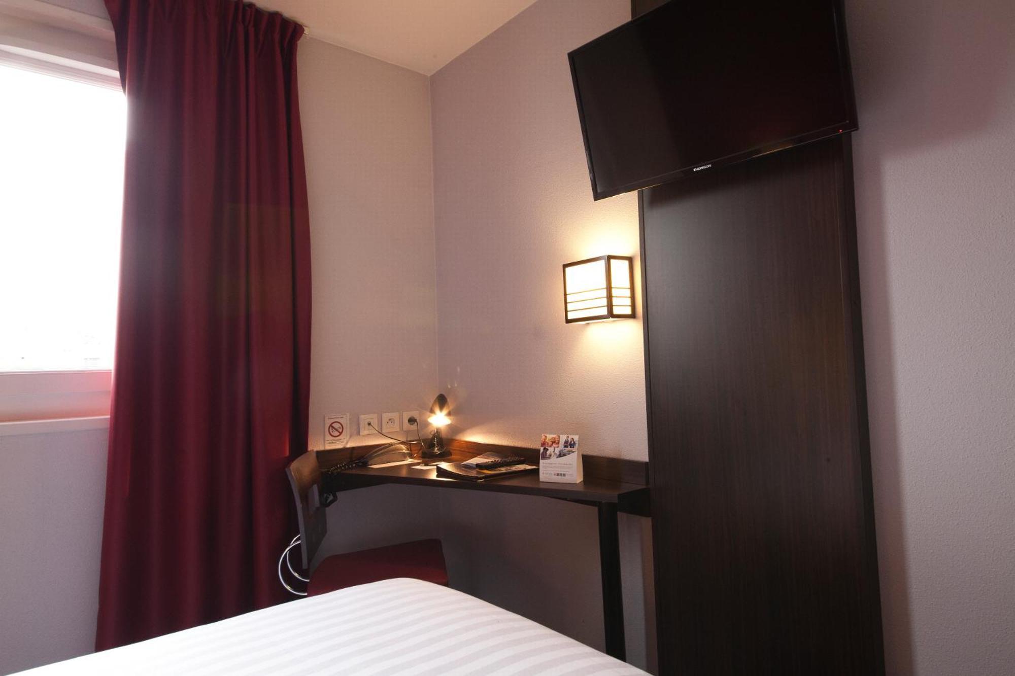 Single Room,1617842844:JPEG