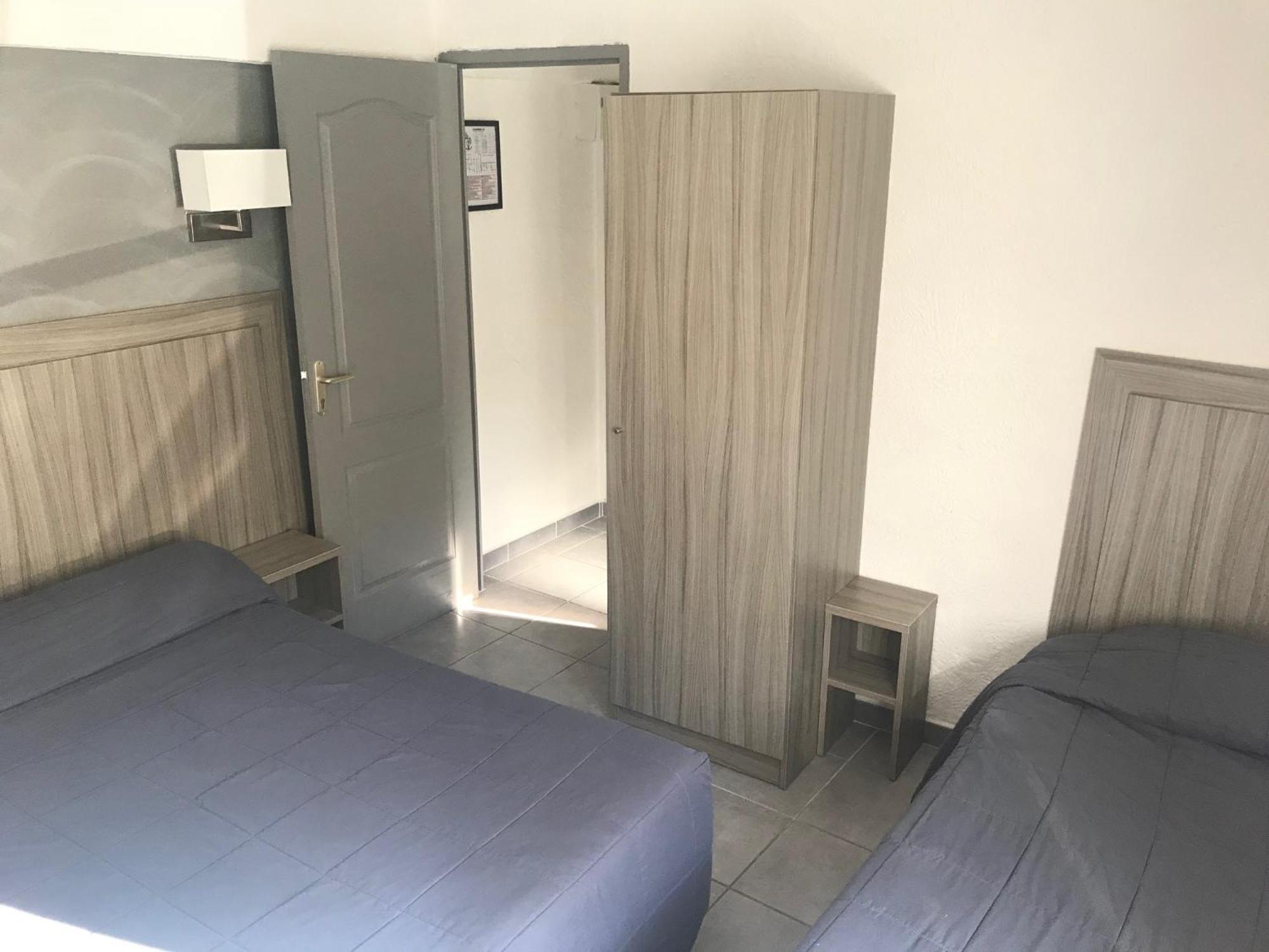 Chambre Triple Économique