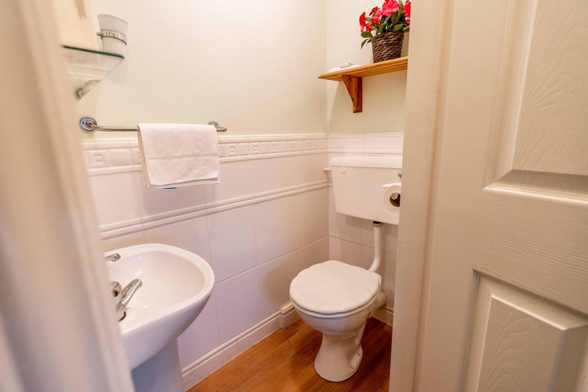 Single Room with Private Bathroom