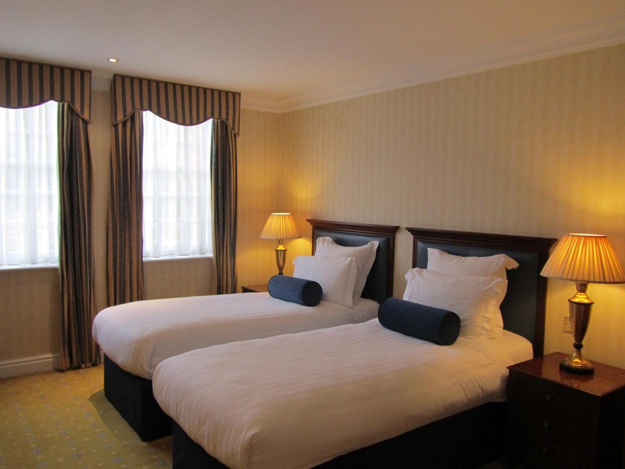 Standard Twin Room - Non-Smoking