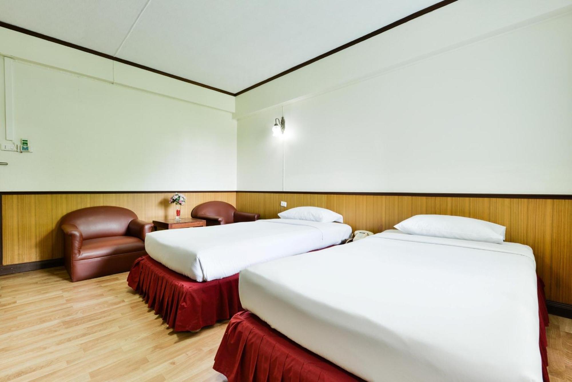 Standard Twin Room,1215753811:JPEG