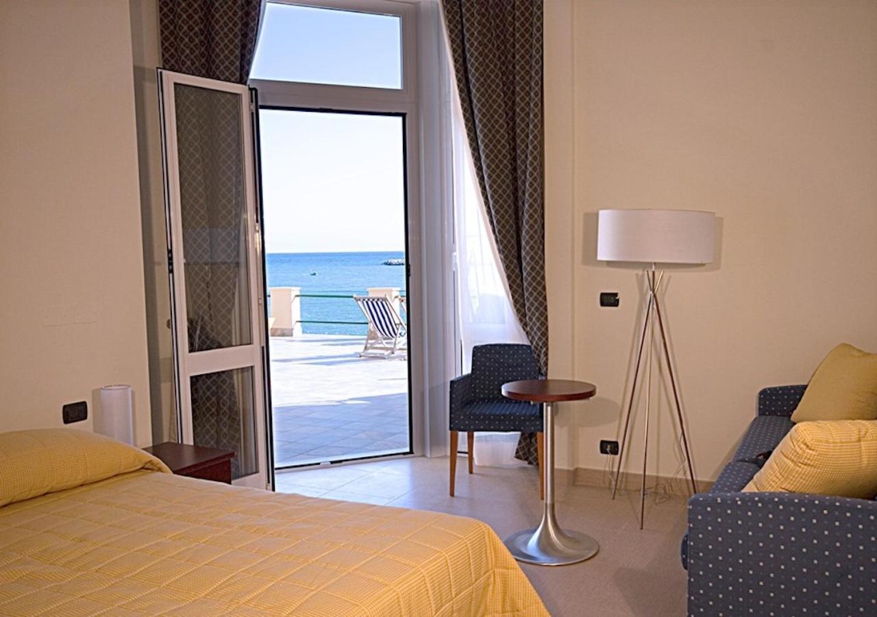 Chambre Double Supérieure - Vue sur Mer