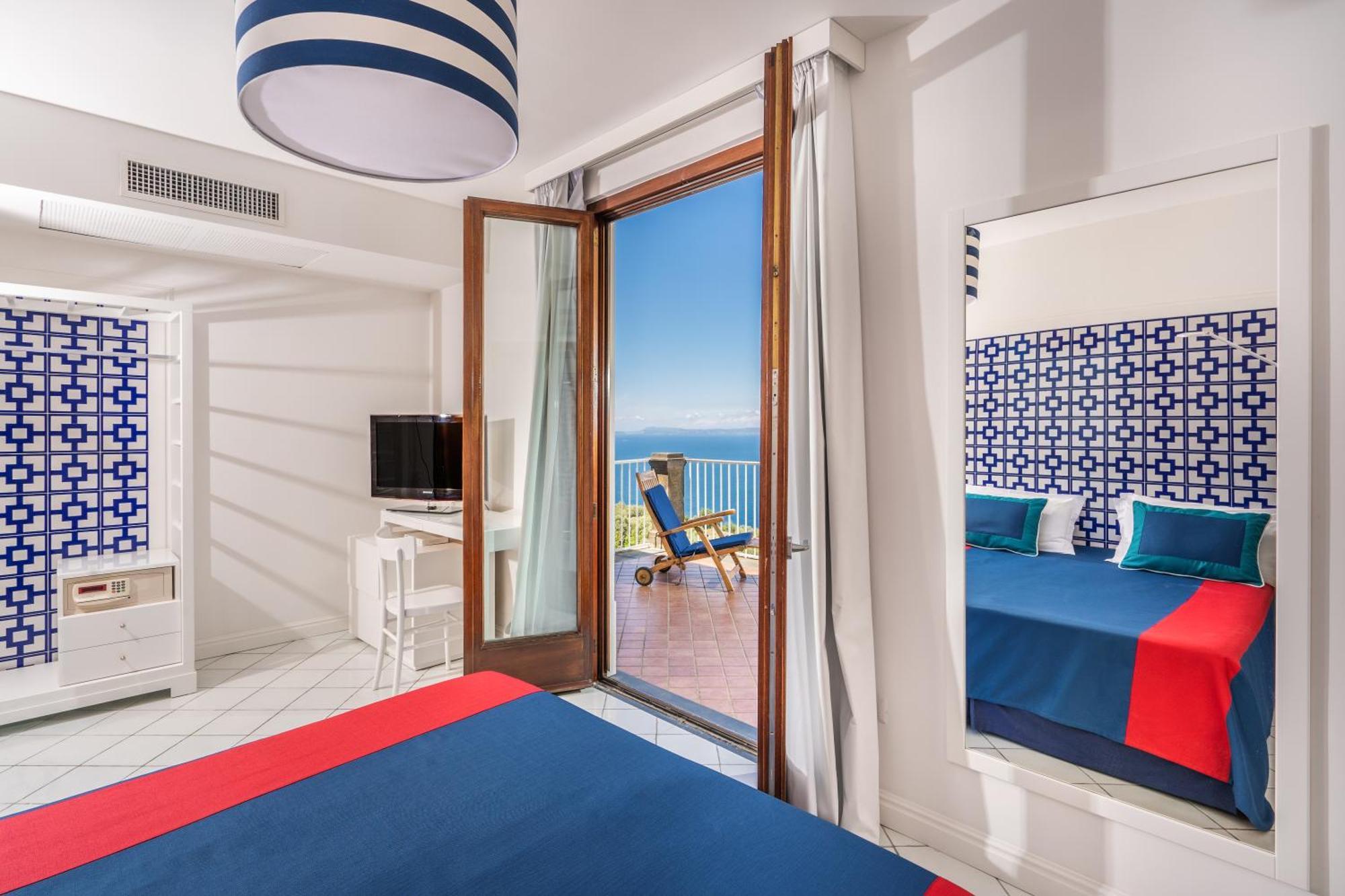 Deluxe Double Room with Sea View
