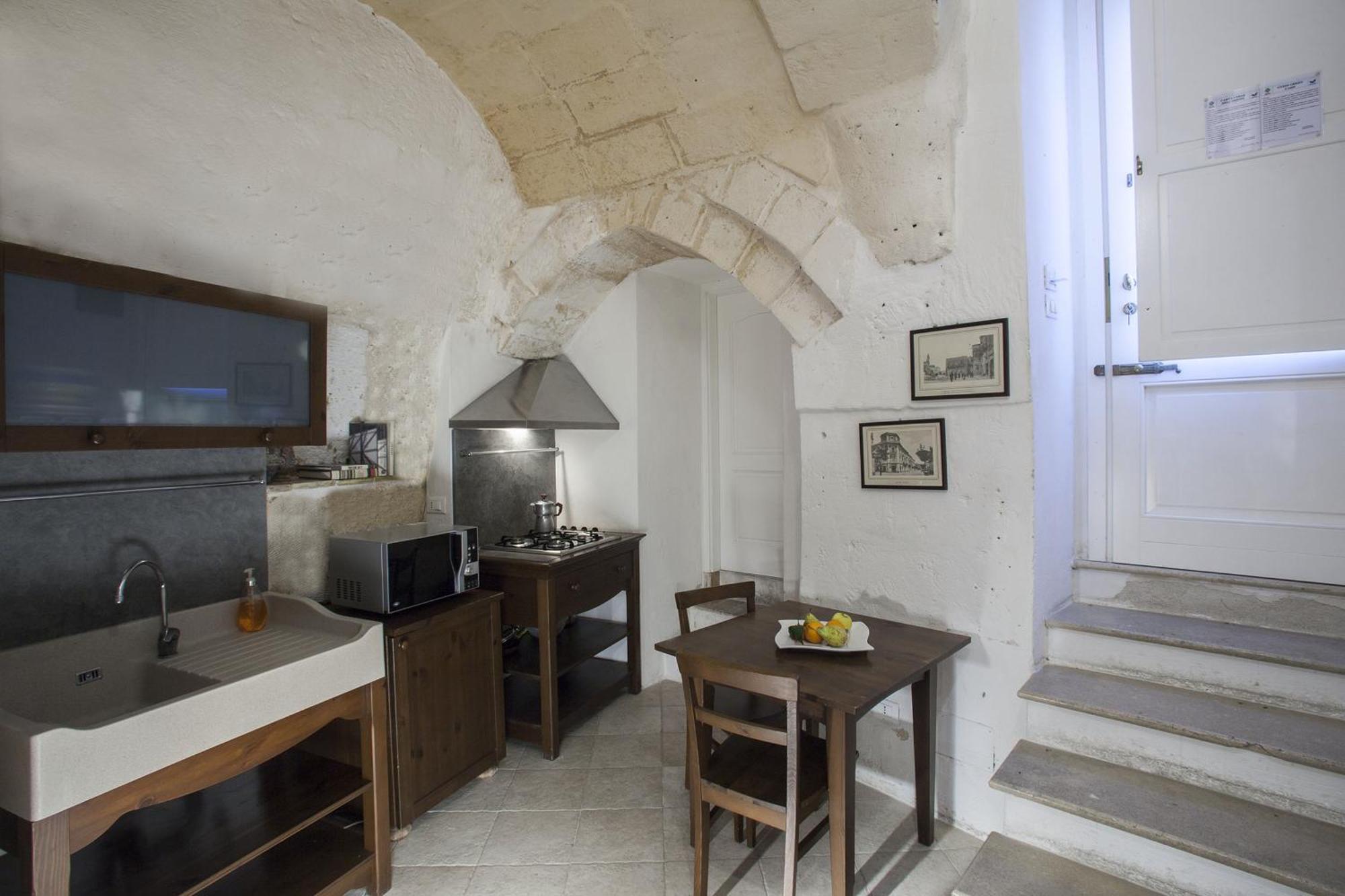 Studio (4 Adults)