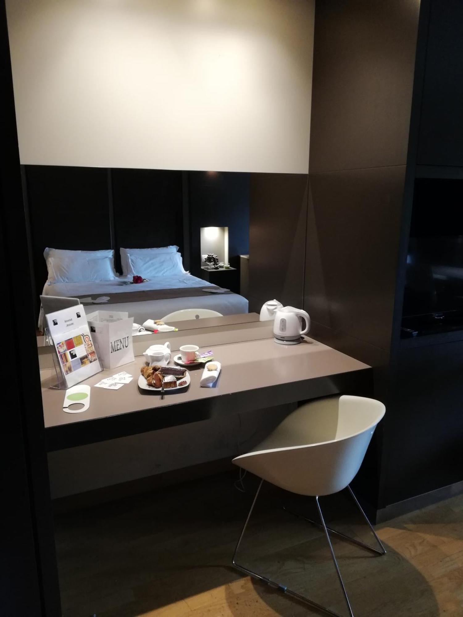 Double Room (1 Adult)