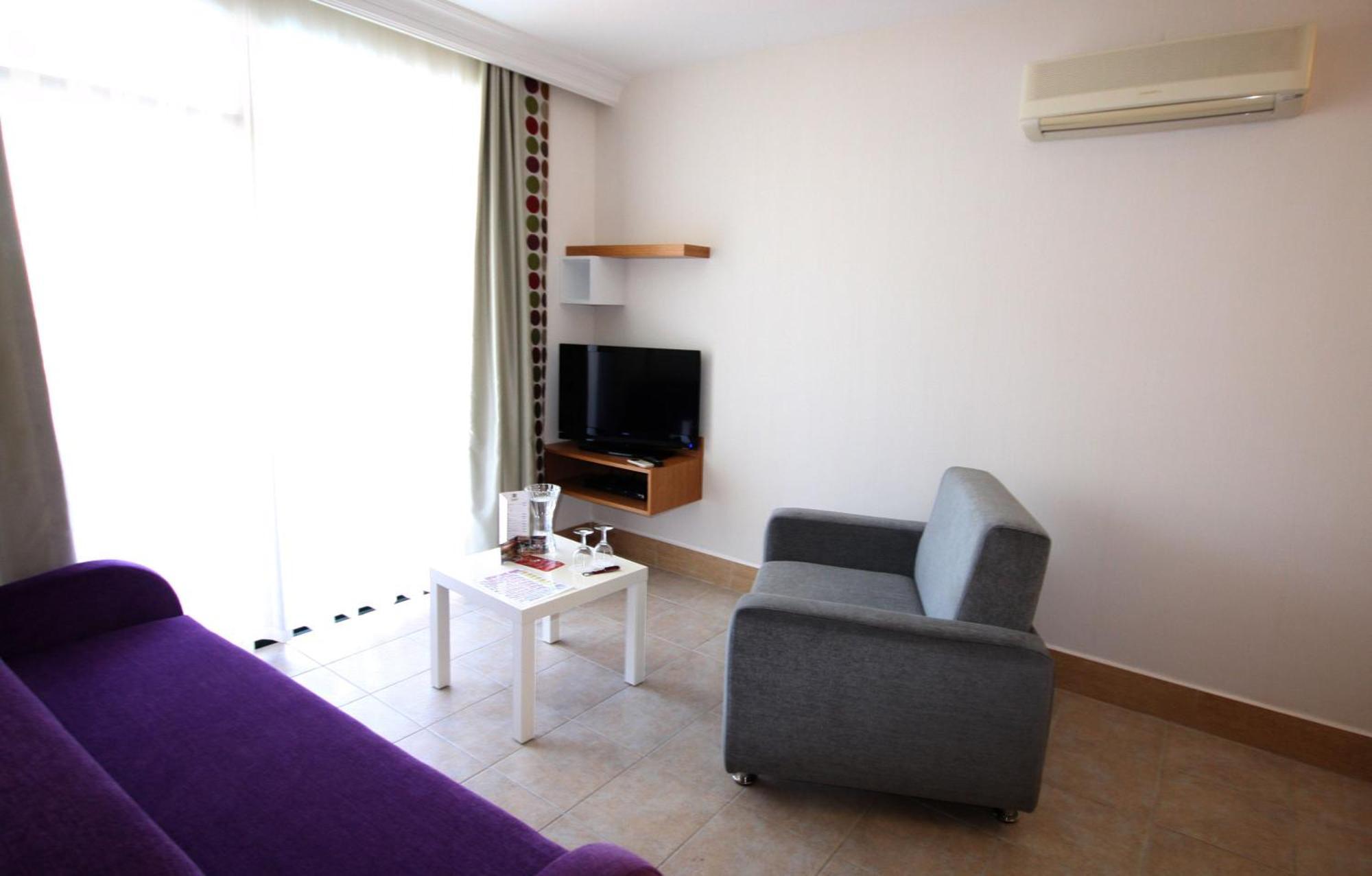 Standard Double or Twin Room,862381076:JPEG