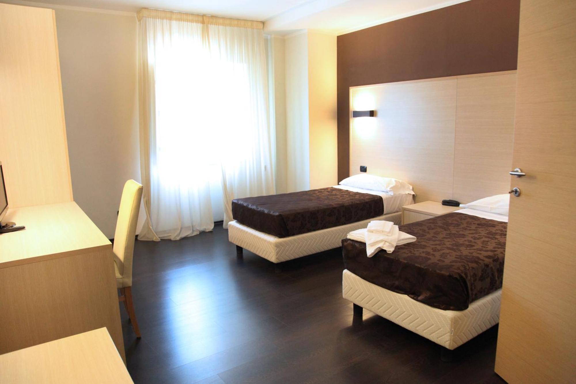 Zweibettzimmer mit eigenem Bad