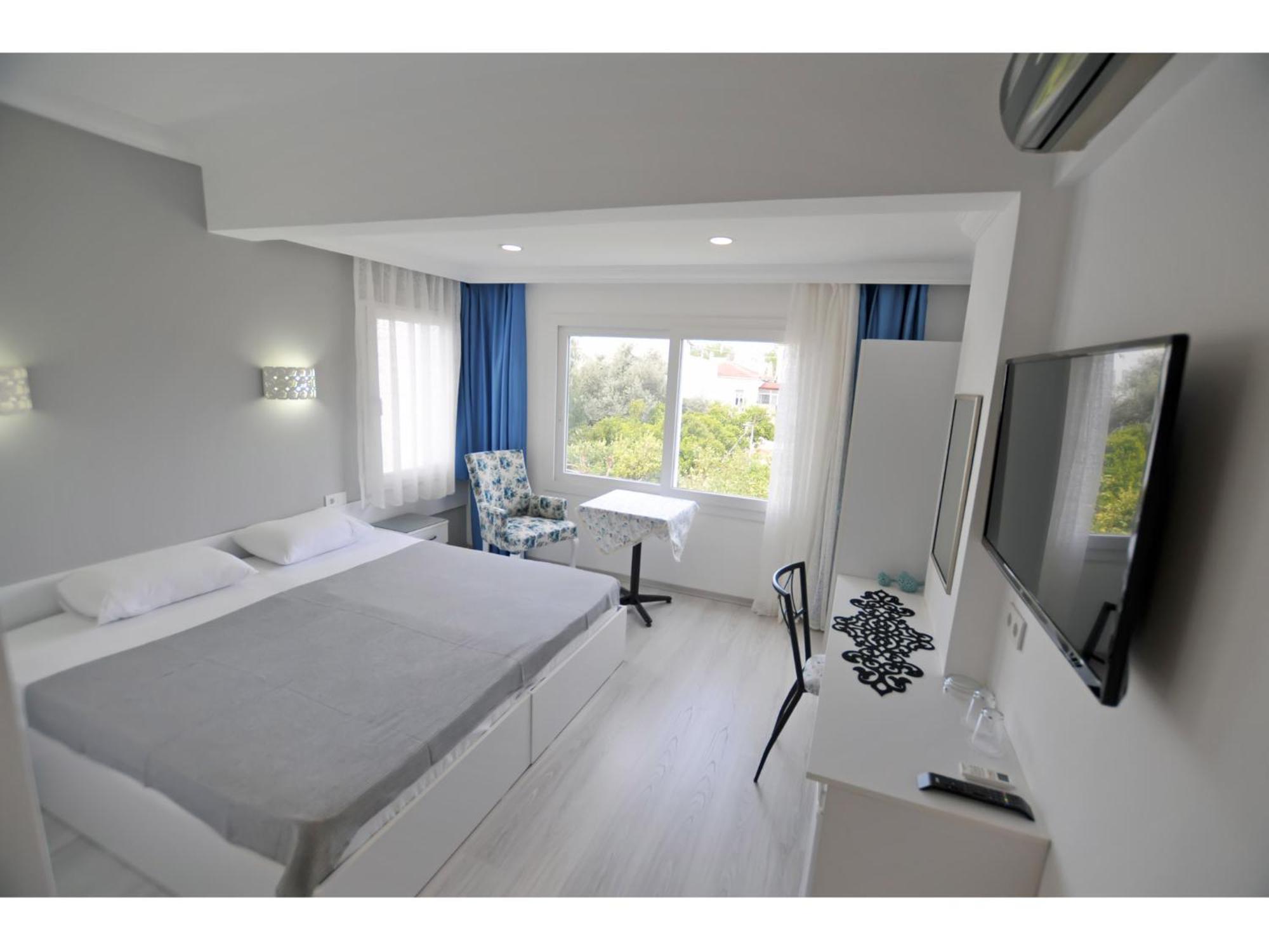 Double or Twin Room,1216468039:JPEG