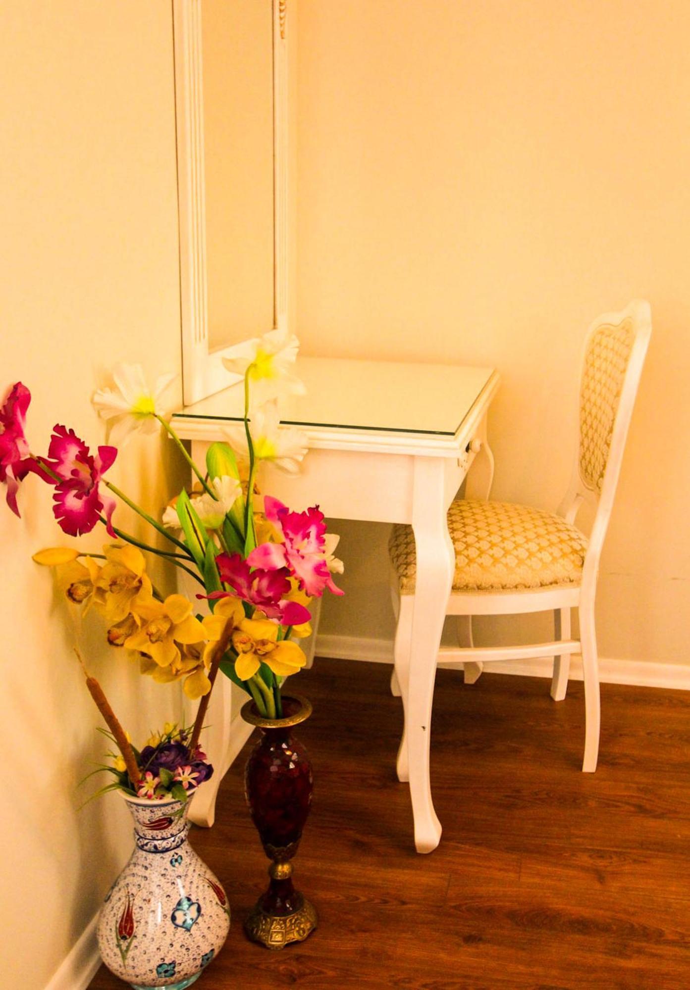 Family Room,1216544353:JPEG