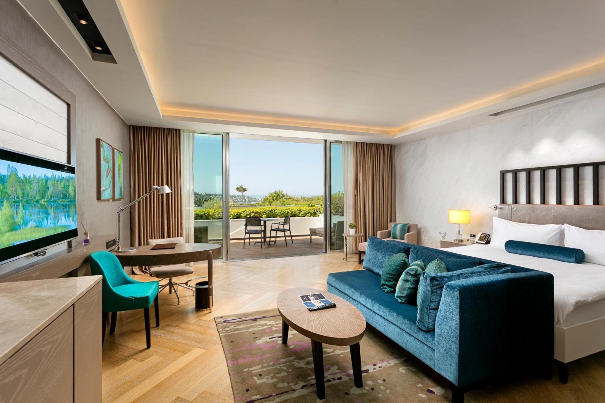 Deluxe Çift Kişilik Oda - Yandan Deniz Manzaralı