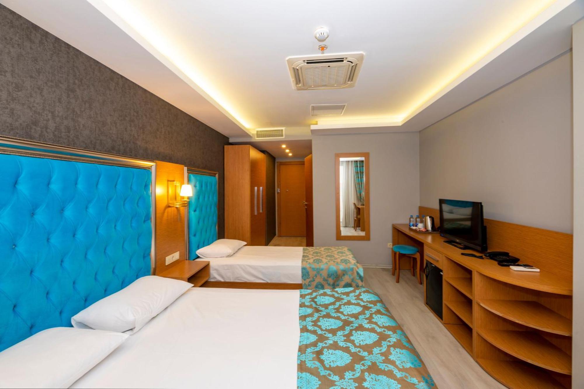 Deluxe Triple Room