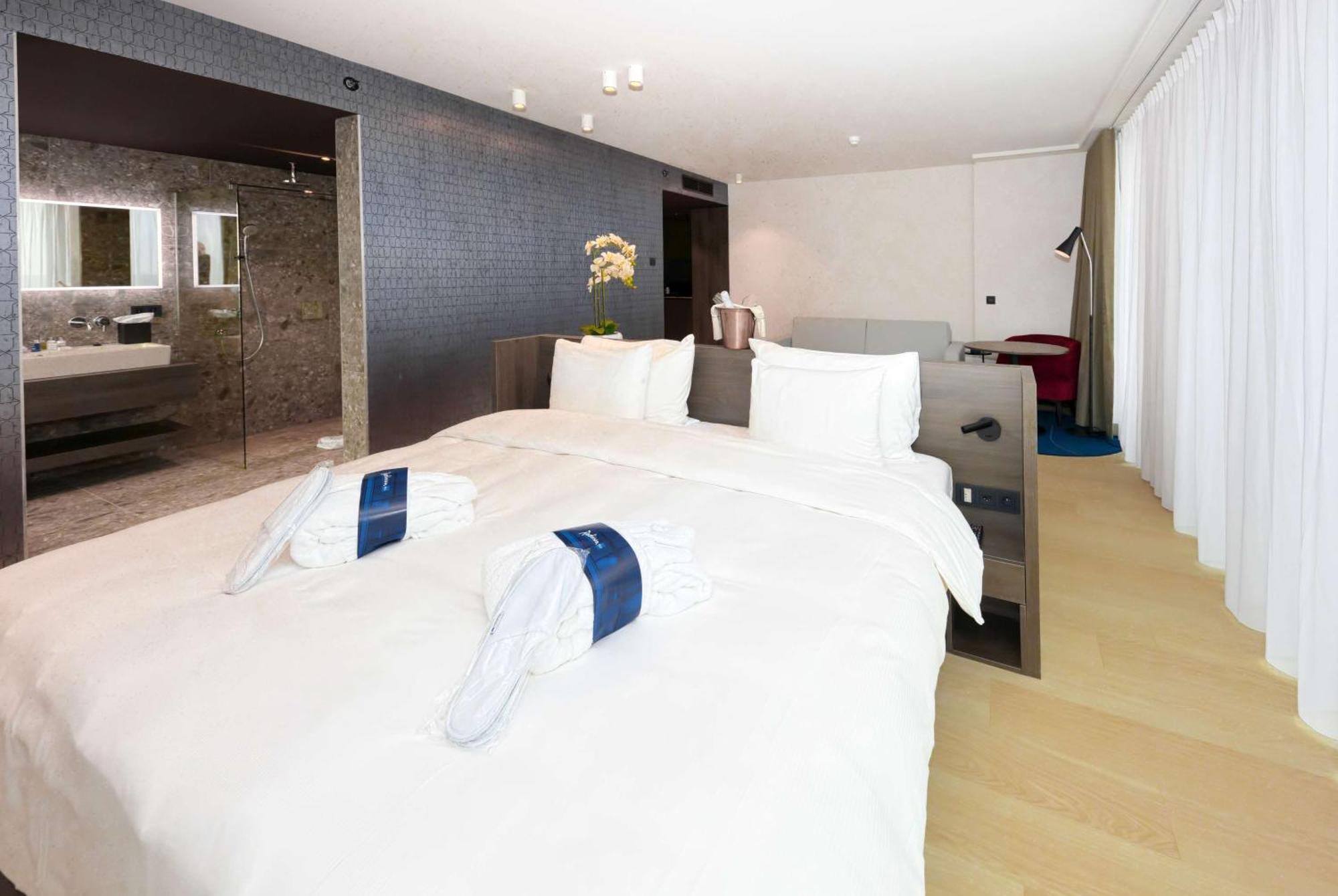 One-Bedroom Suite Balcony