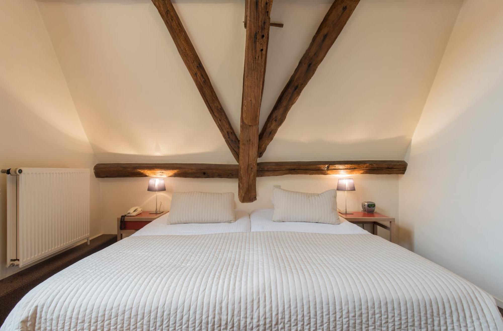 Superior Double or Twin Room Canal View