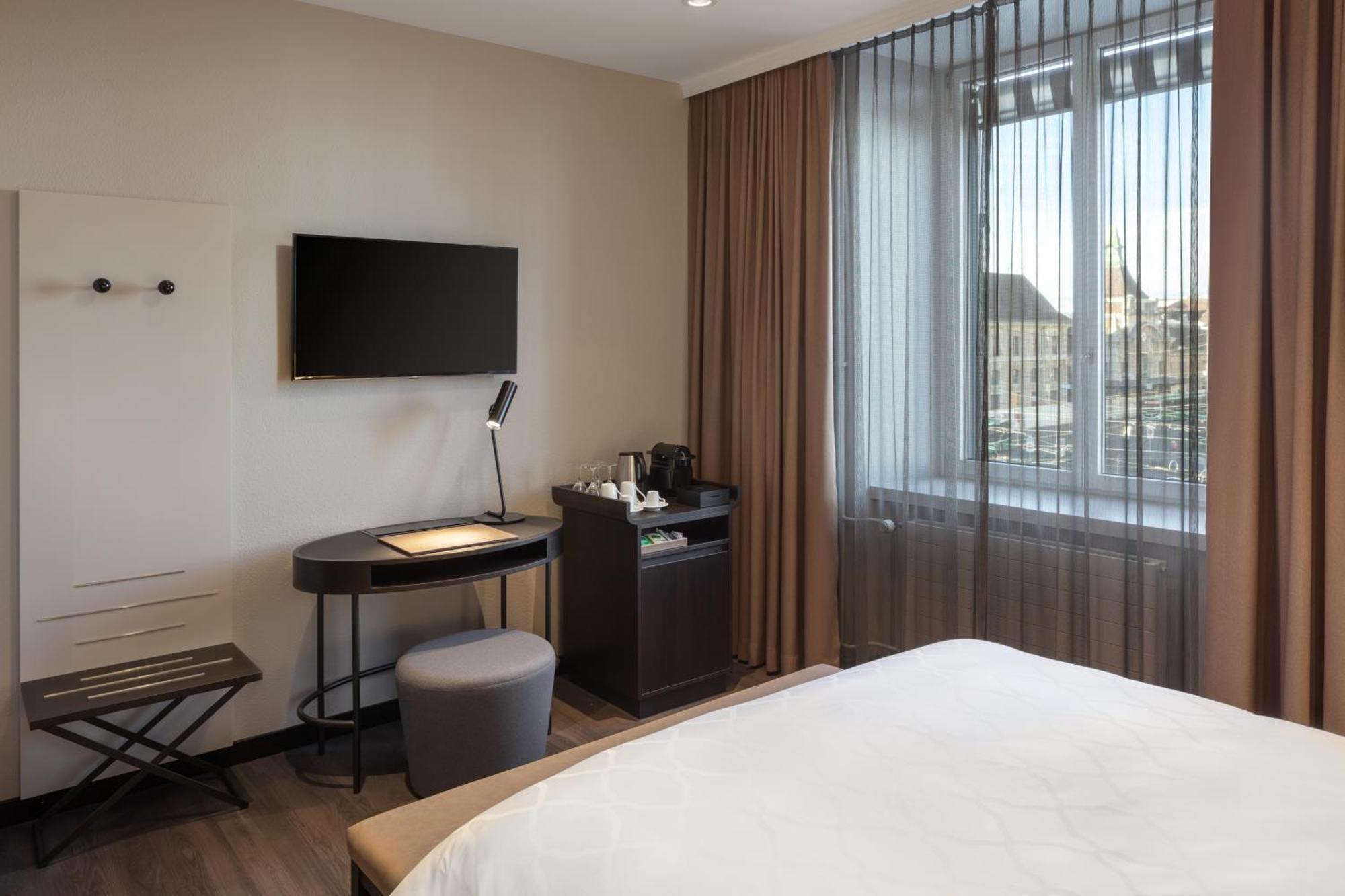 Chambre Lit Queen-Size Classique