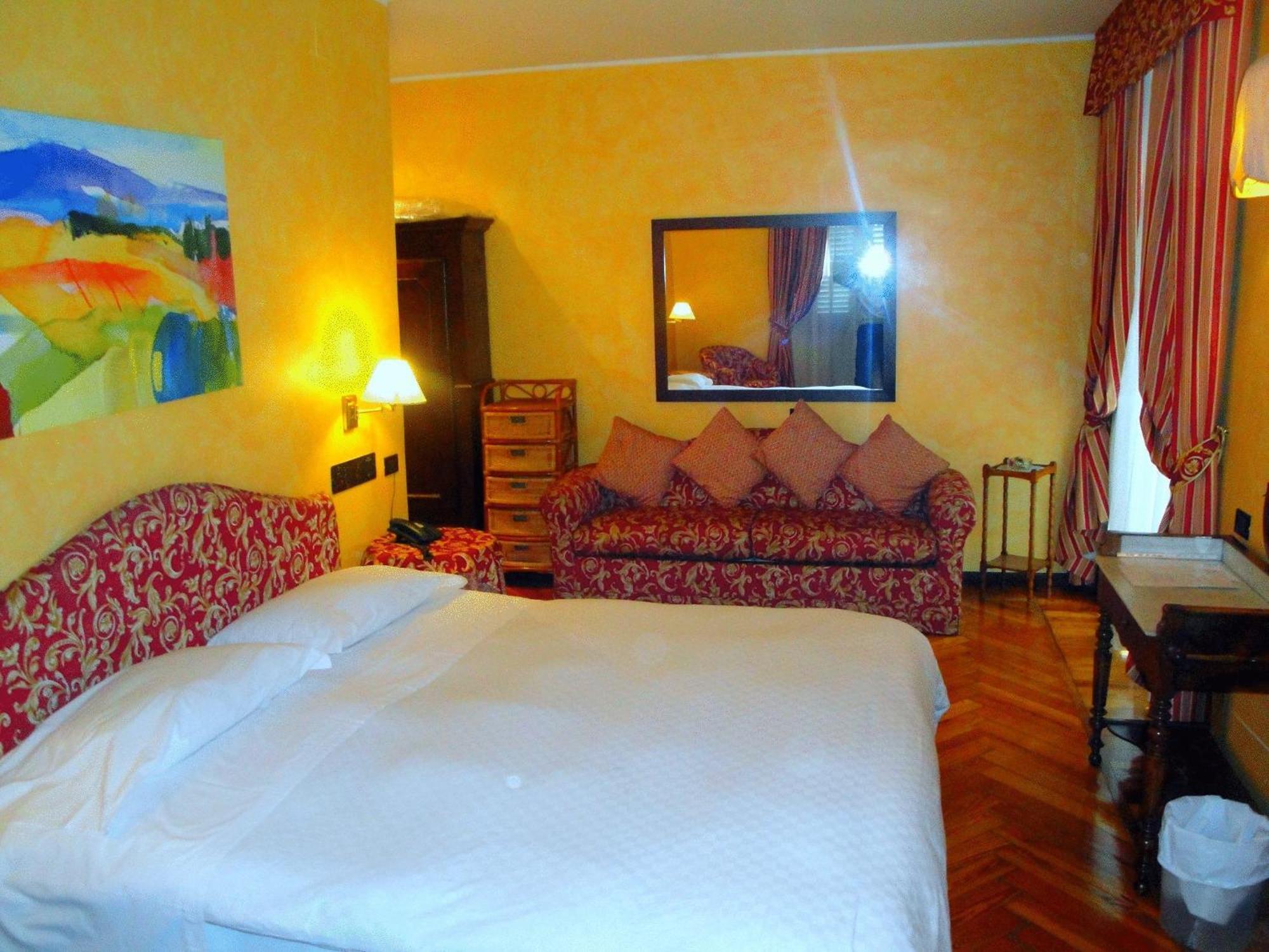 Chambre Supérieure avec Lit Double et Lit Simple