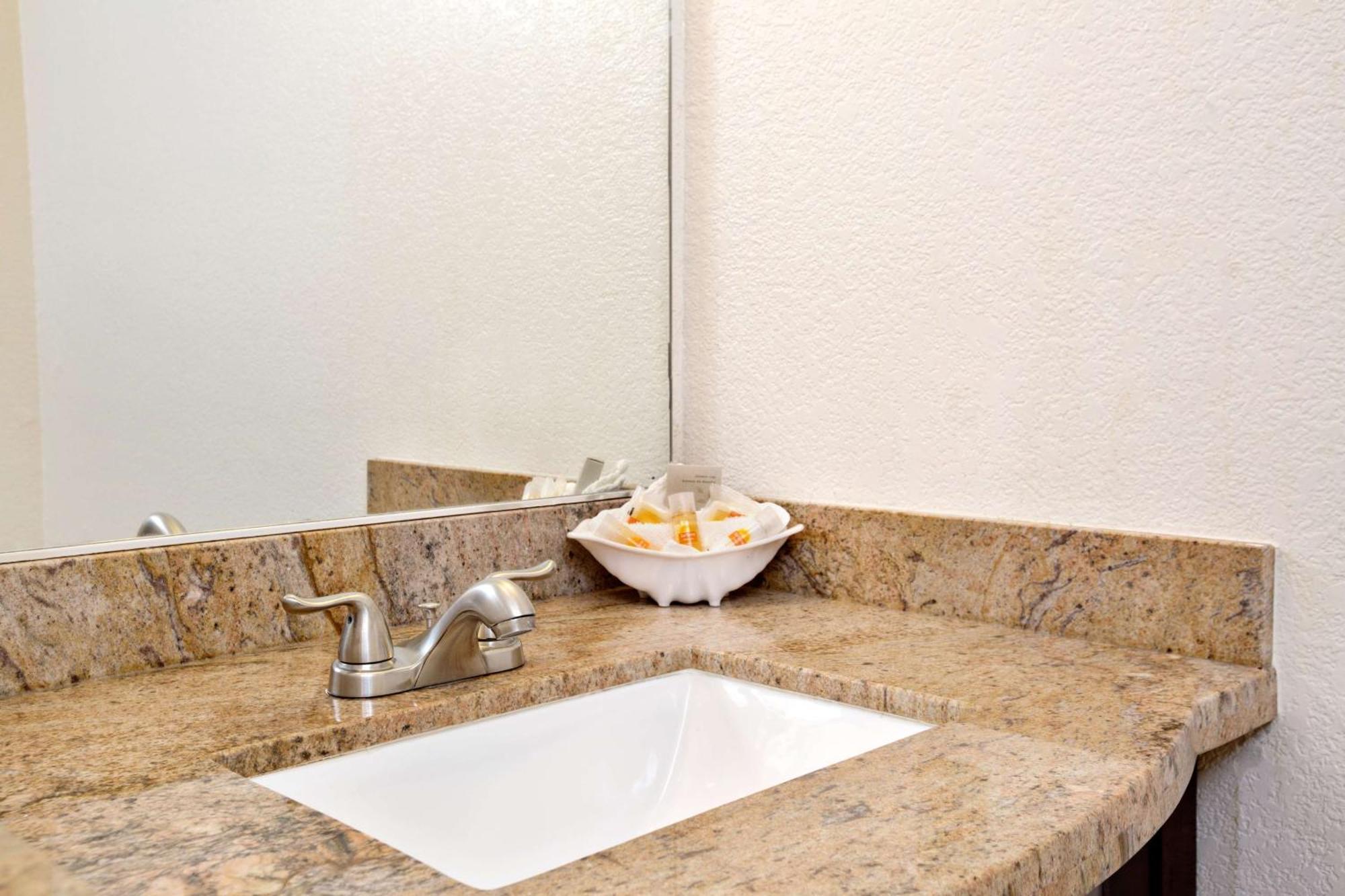 Habitación Doble Estándar con 2 camas grandes