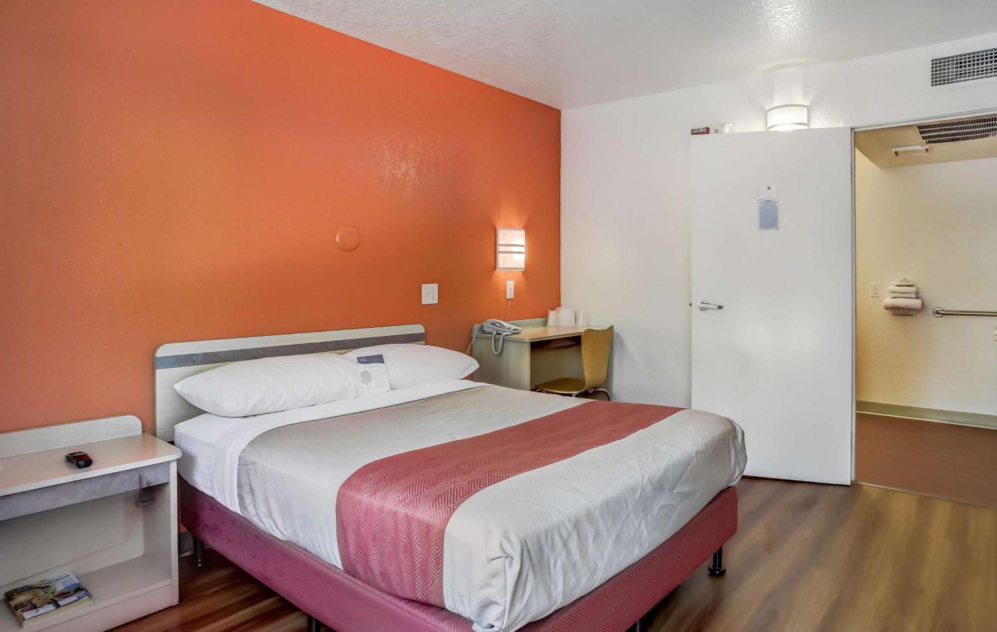 1 Full Bed | ADA/RI Shower