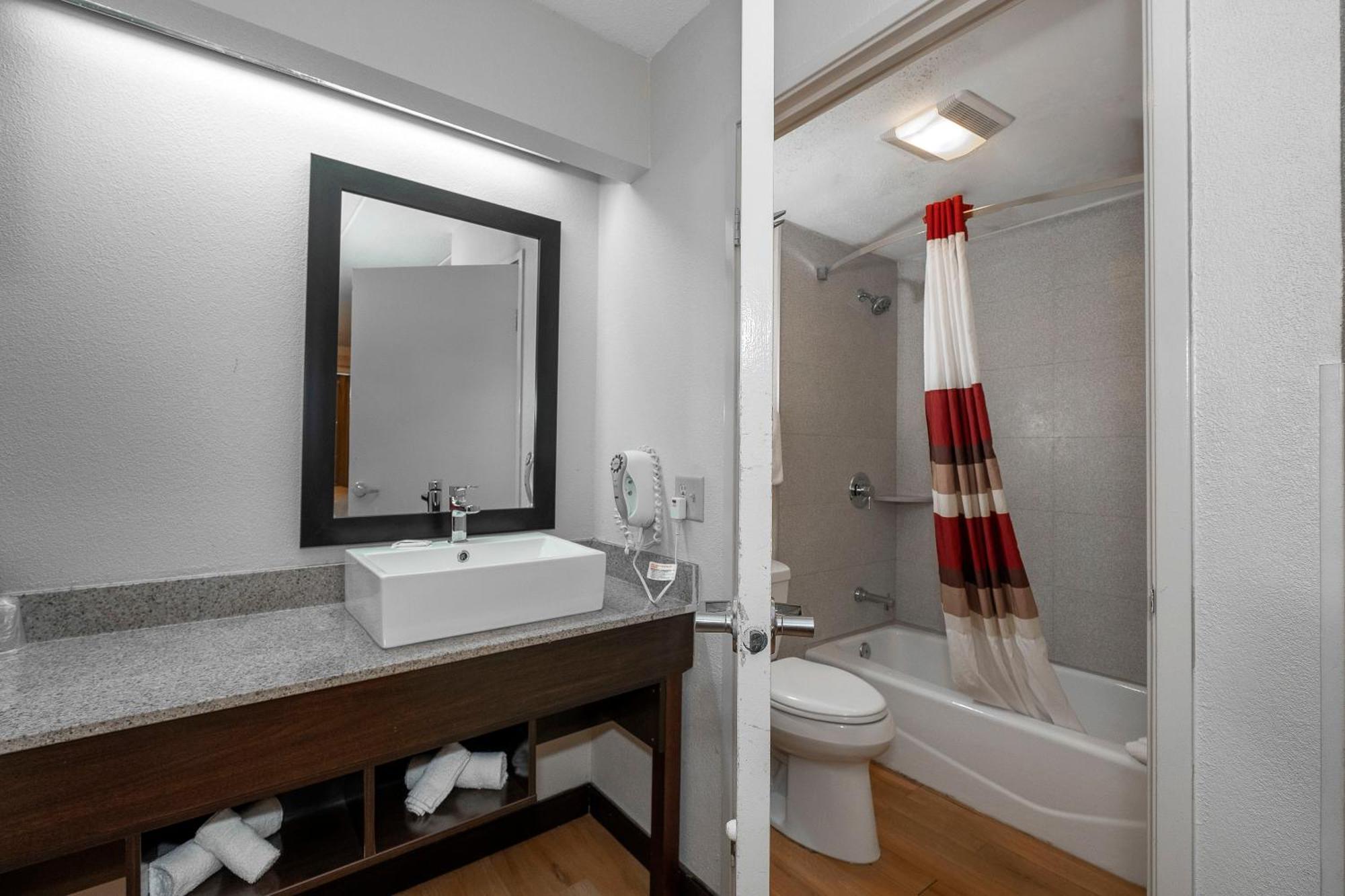 Standard Room with Two Double Beds Smoke Free