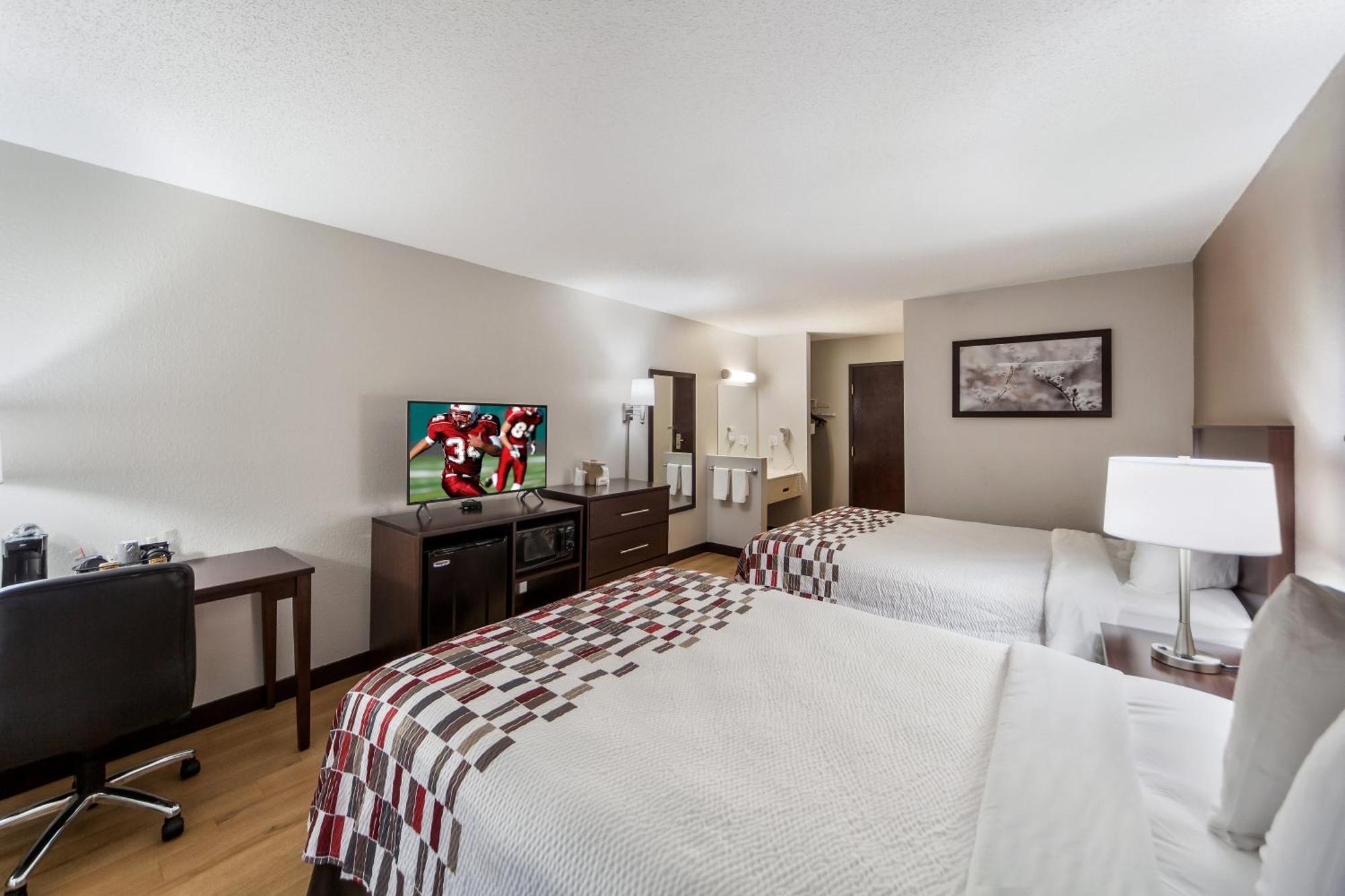 Deluxe Room with Two Queen Beds Smoke Free