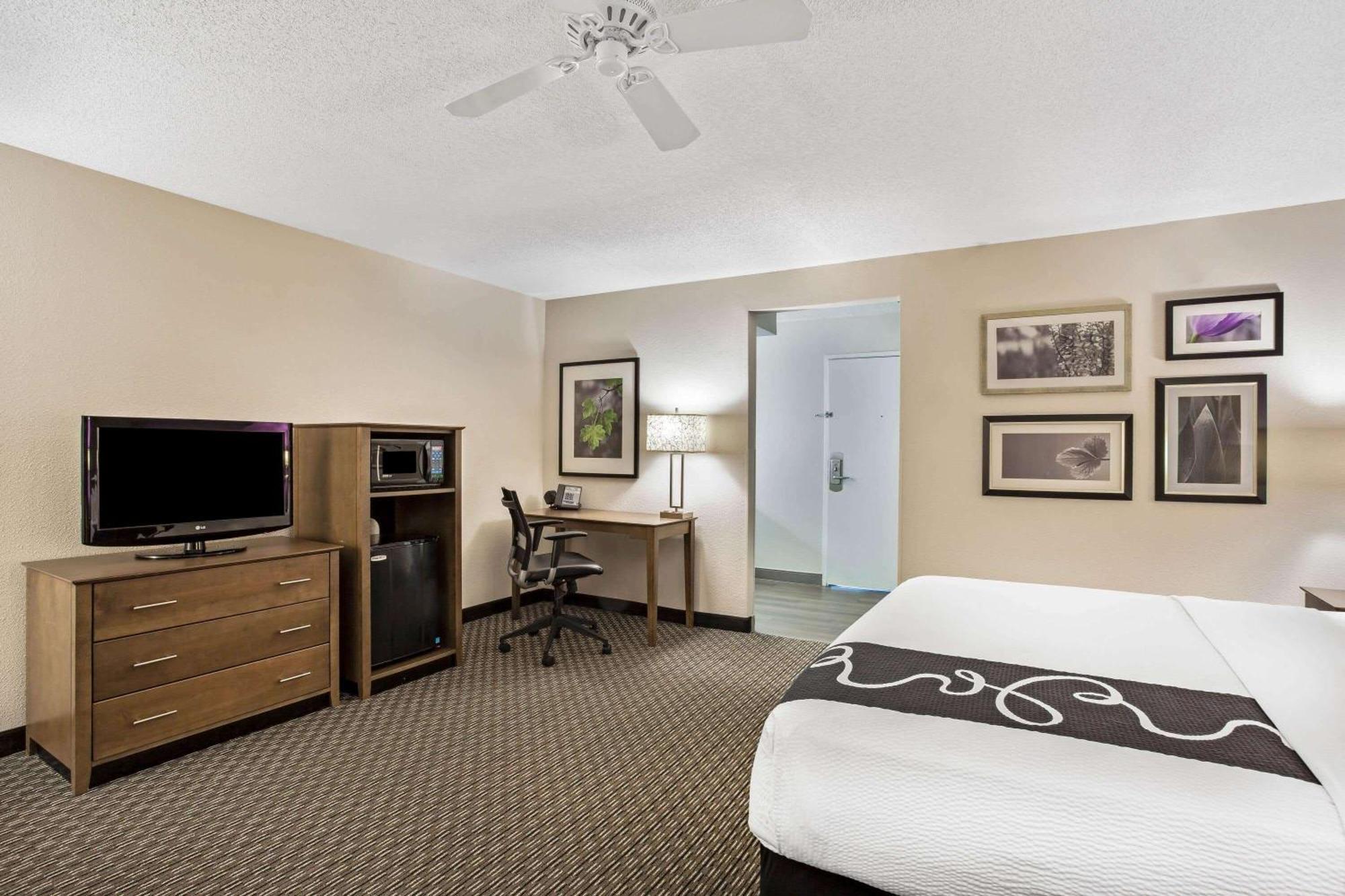Executive King Room