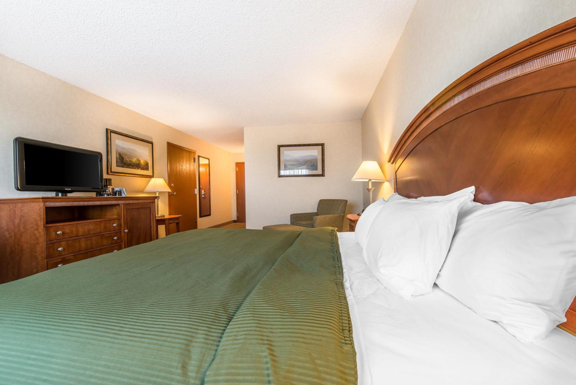 King Room - Mobility Access/Non-Smoking