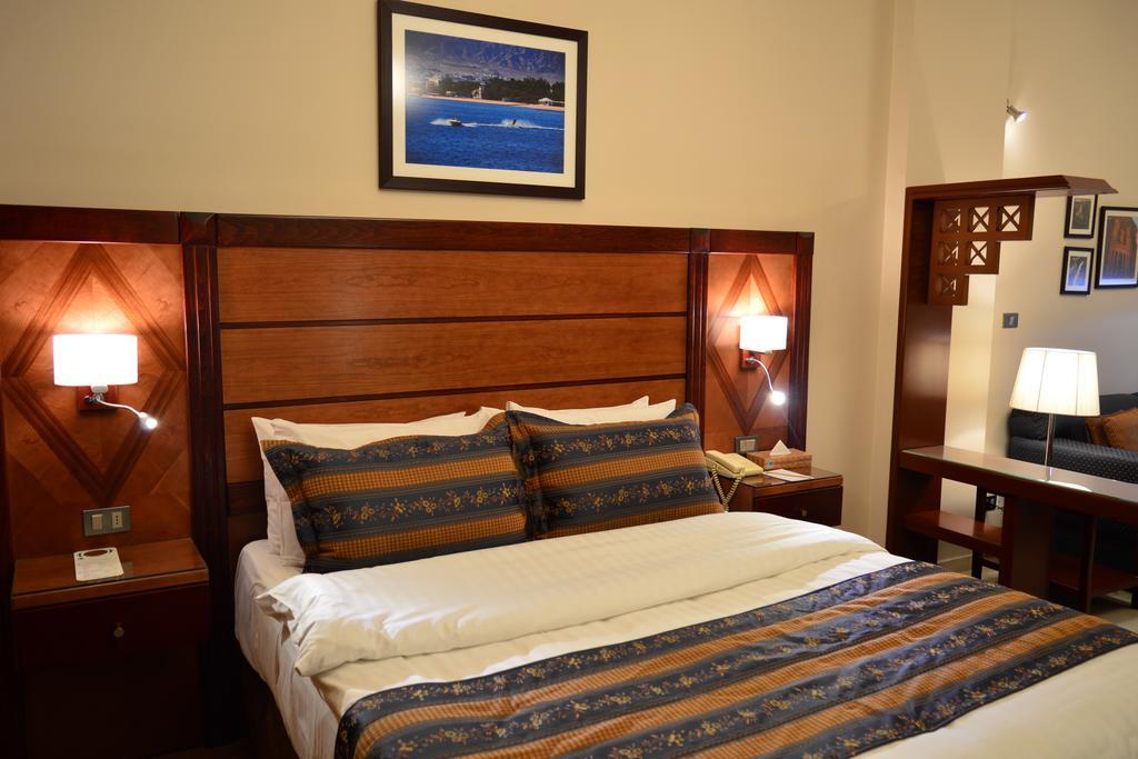 Luxury Suite,123432487:JPEG