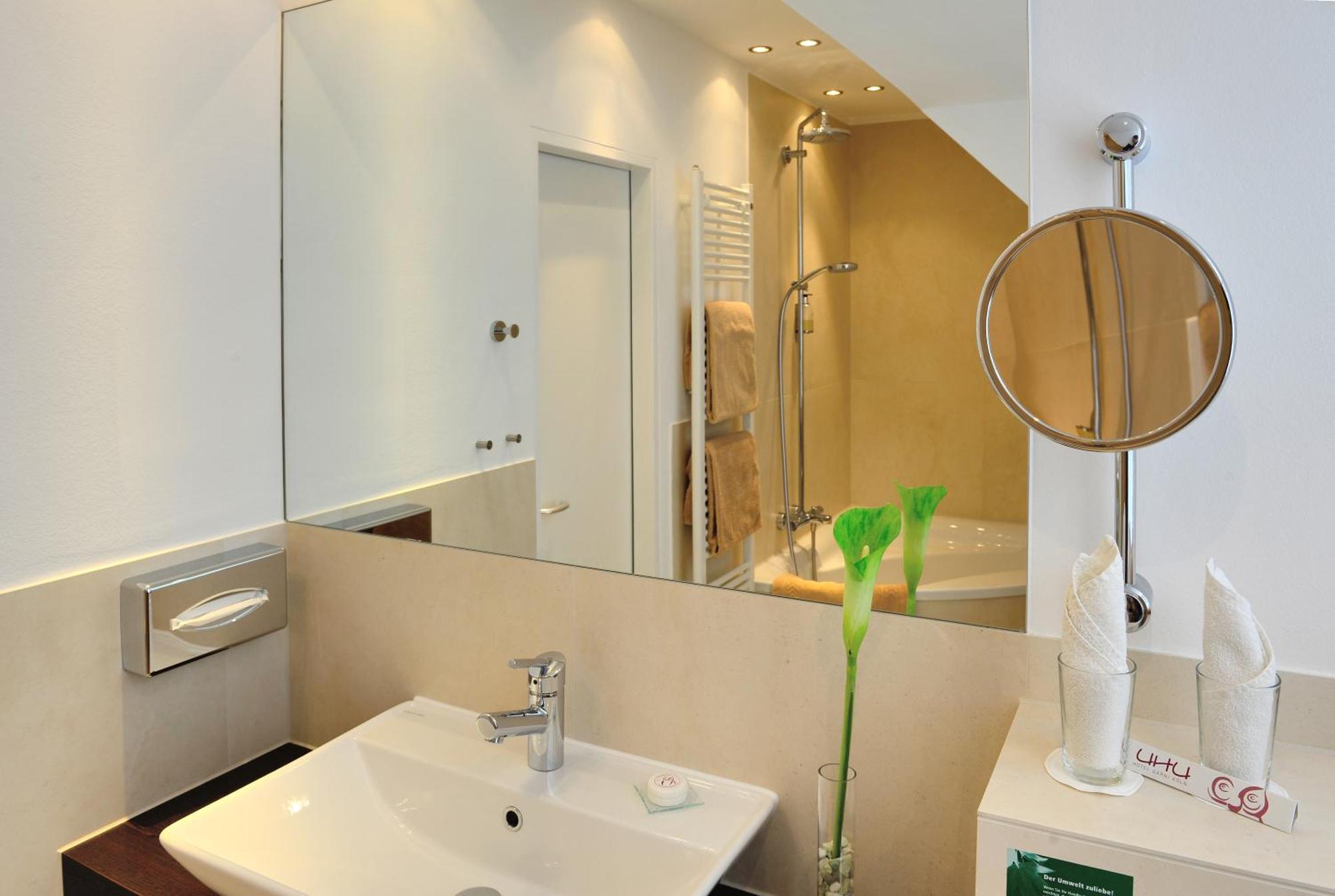 2-Room Suite / Family Room,1219067497:JPEG