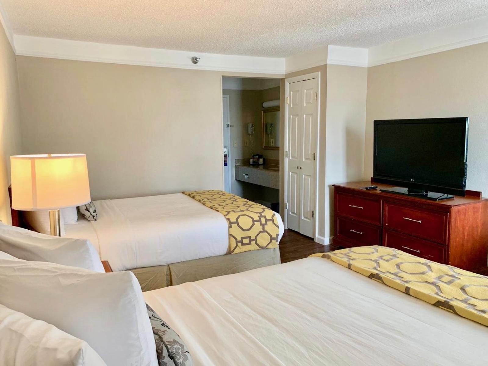 Double Room with Two Double Beds - Non-Smoking