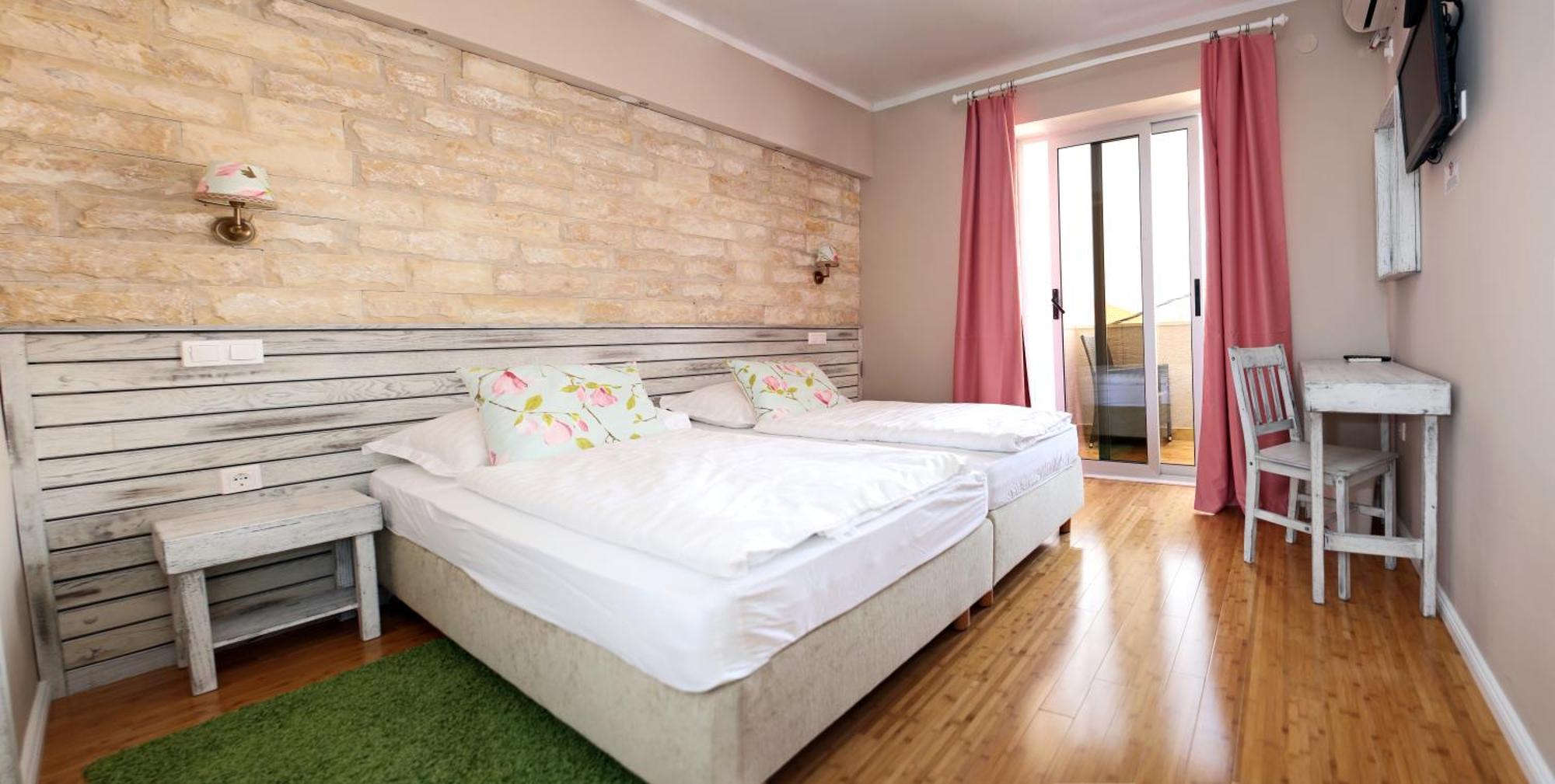 Double or Twin Room Balcony