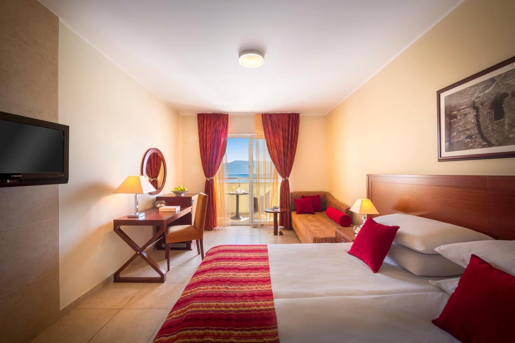 Room 21 Seaview,1219595623:JPEG