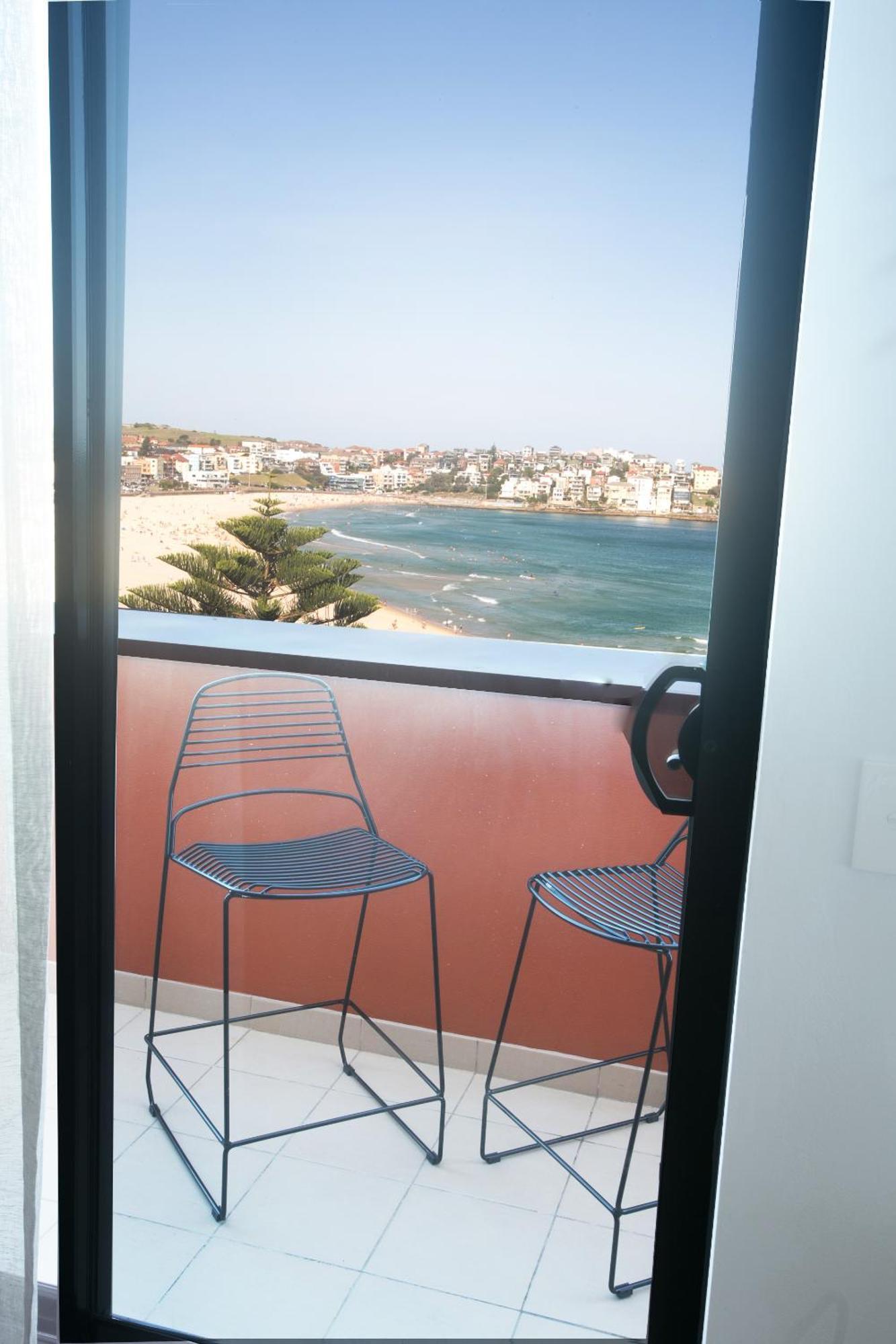 Two-Bedroom Apartment Ocean View Balcony,1420826070:JPEG
