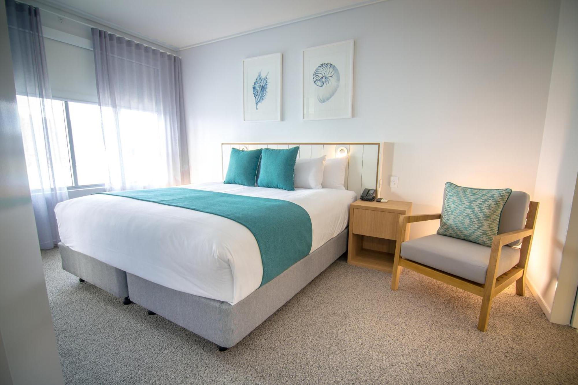 One-Bedroom Deluxe Apartment