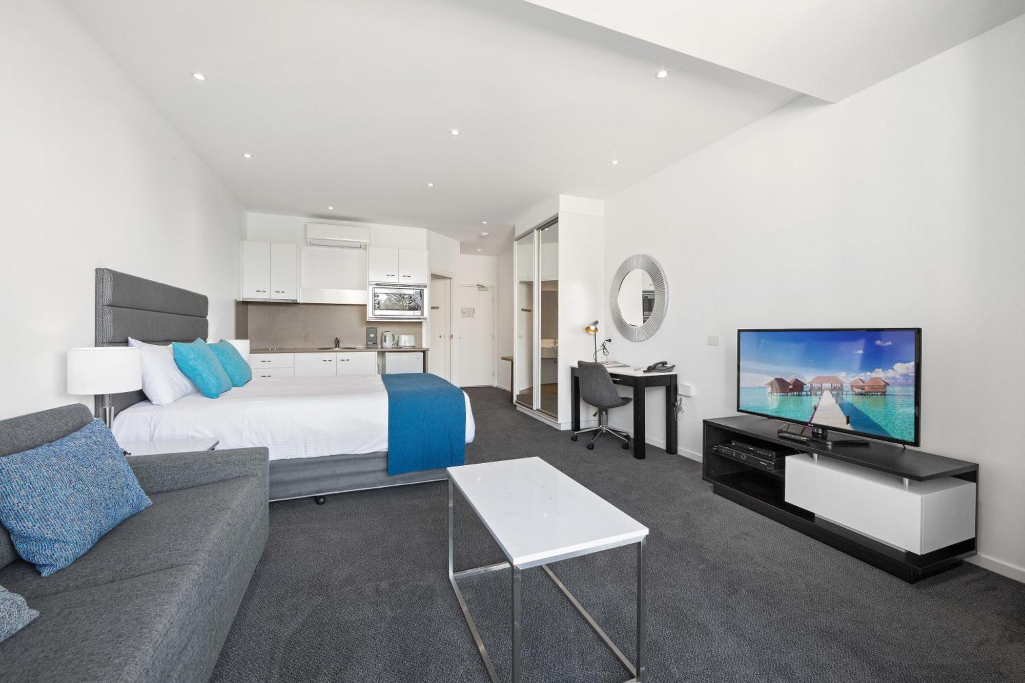 Studio Apartment