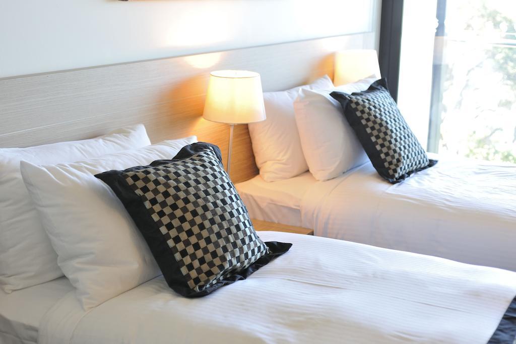 Standard Room with Courtyard View