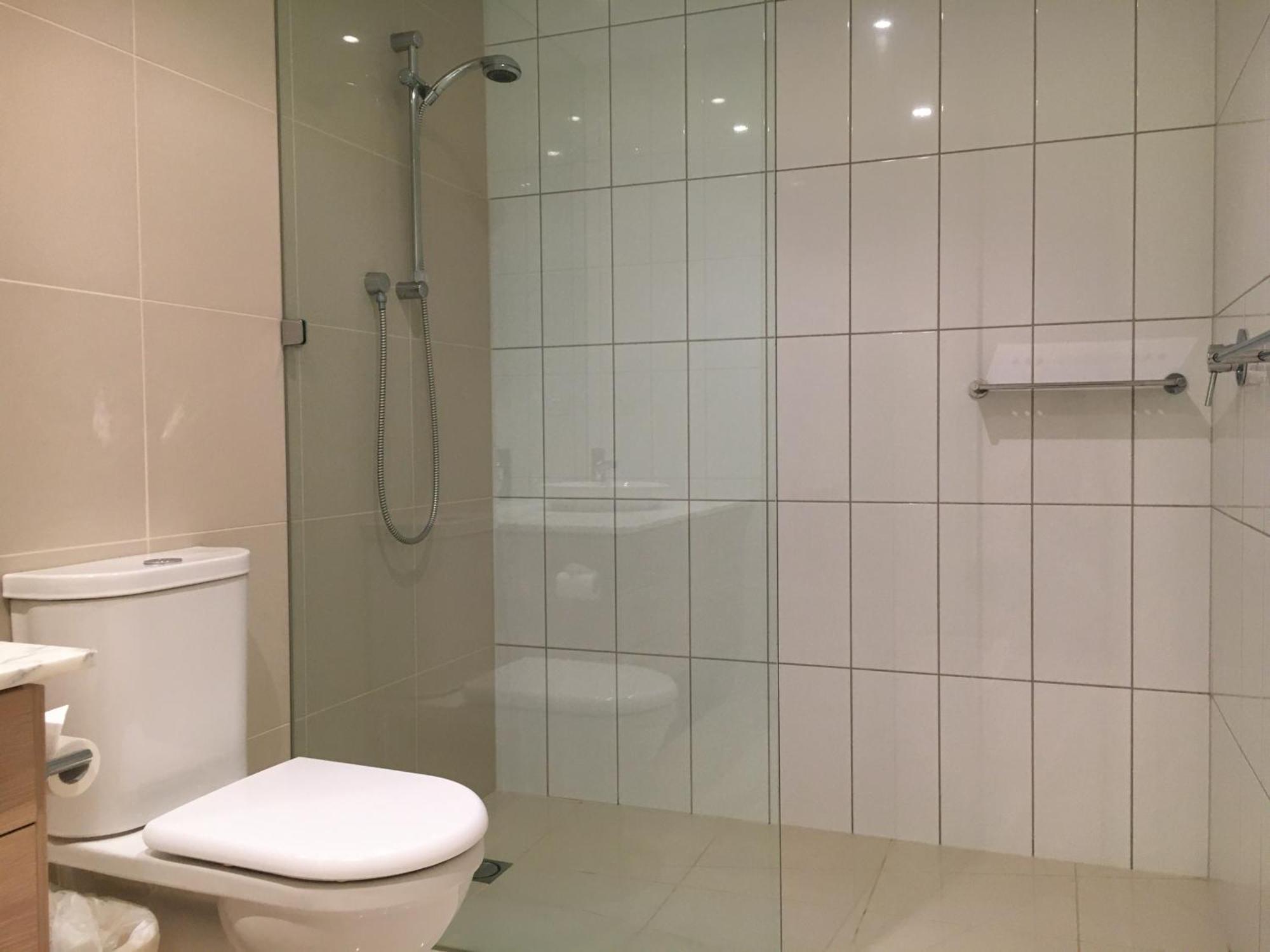 Three-Bedroom Apartment,1220235403:JPEG