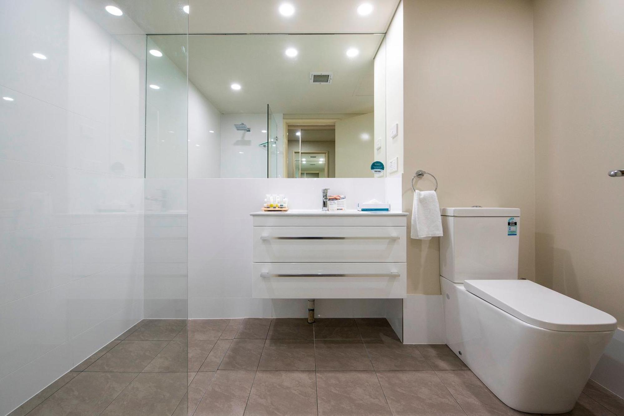 Hotel Style Studio with Ocean View,815852828:JPEG